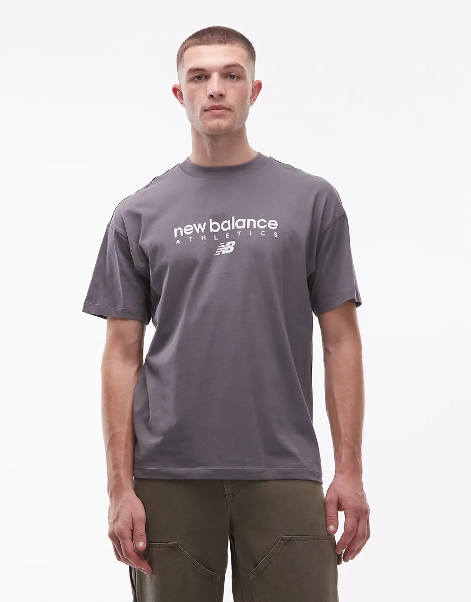 New Balance Linear Graphic T-Shirt In Dark Grey
