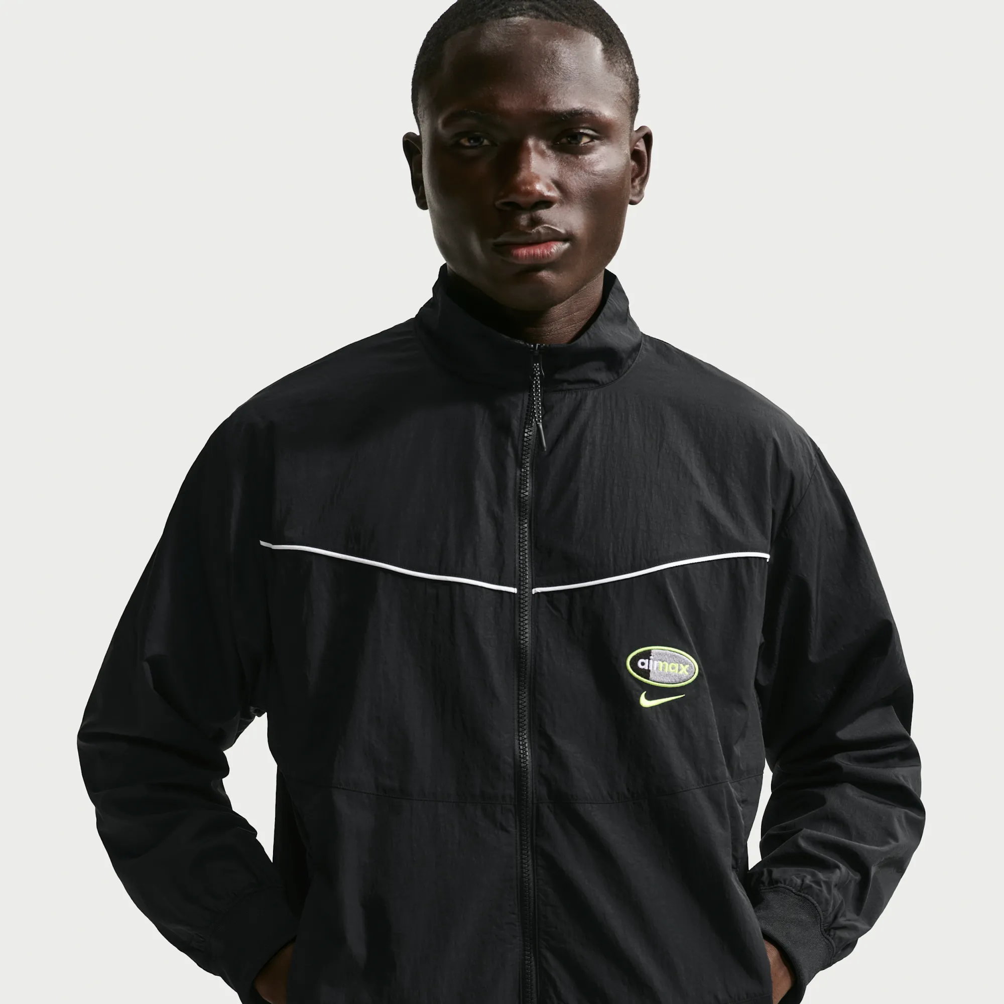 Nike Men's Woven Jacket - Black - Nylon