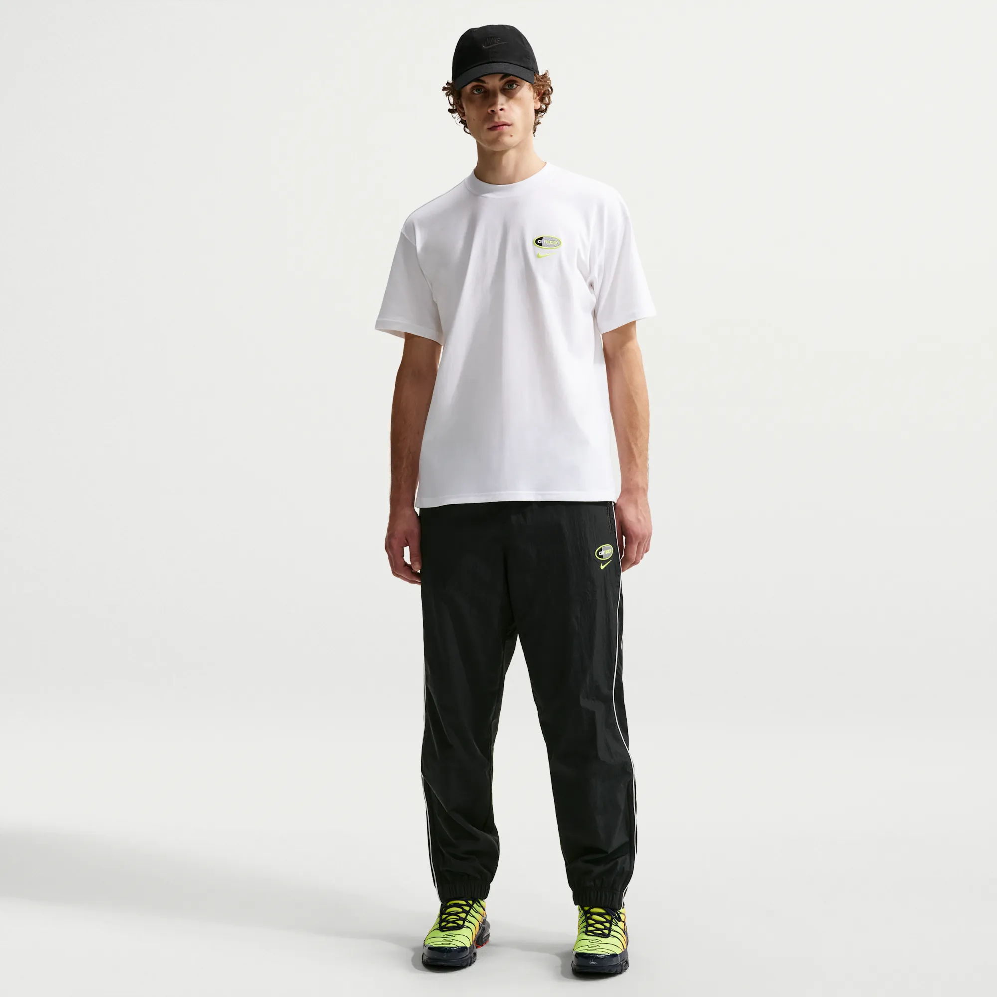 Nike Men's Woven Trousers - Black