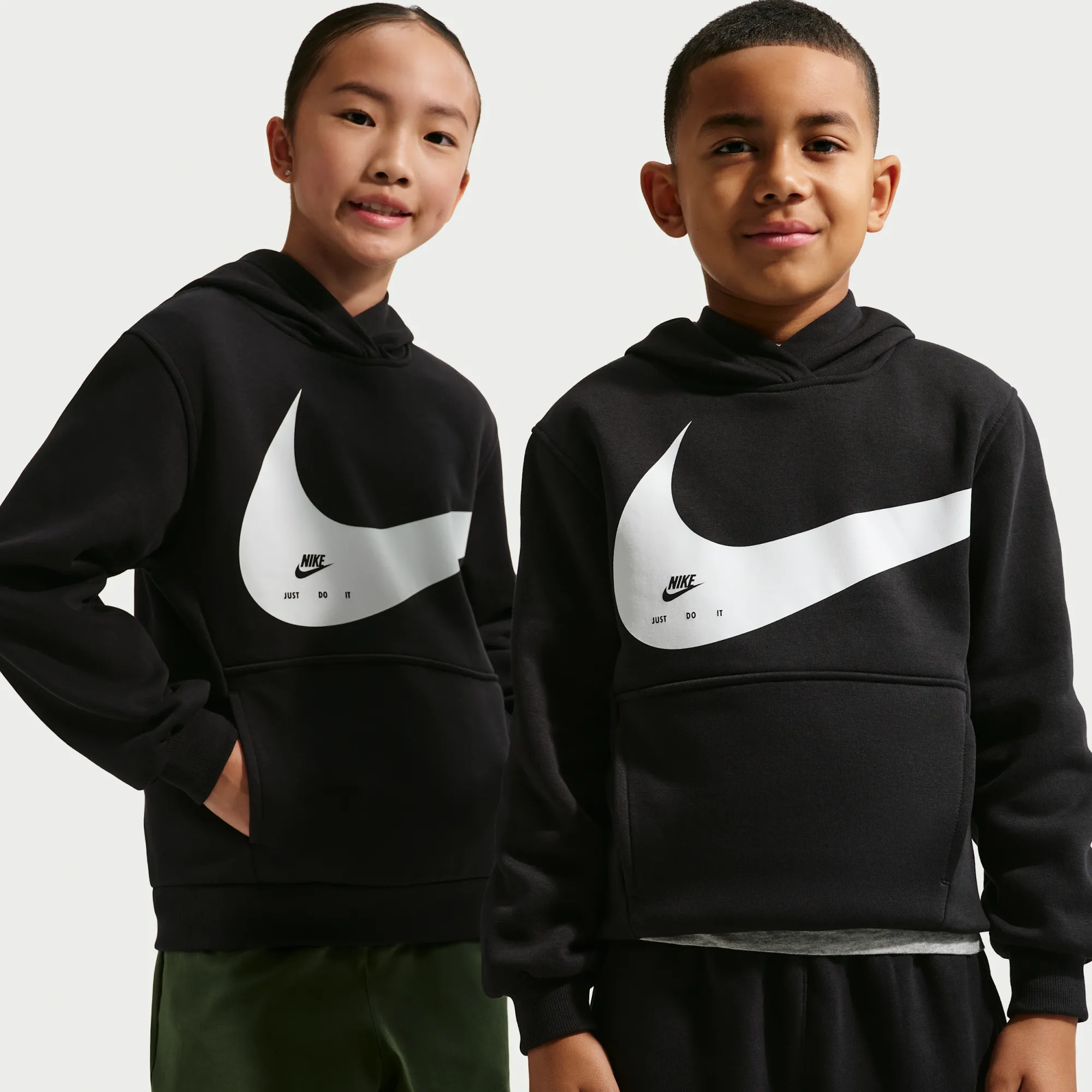 Nike Club Older Kids' Hoodie - Black - Fleece