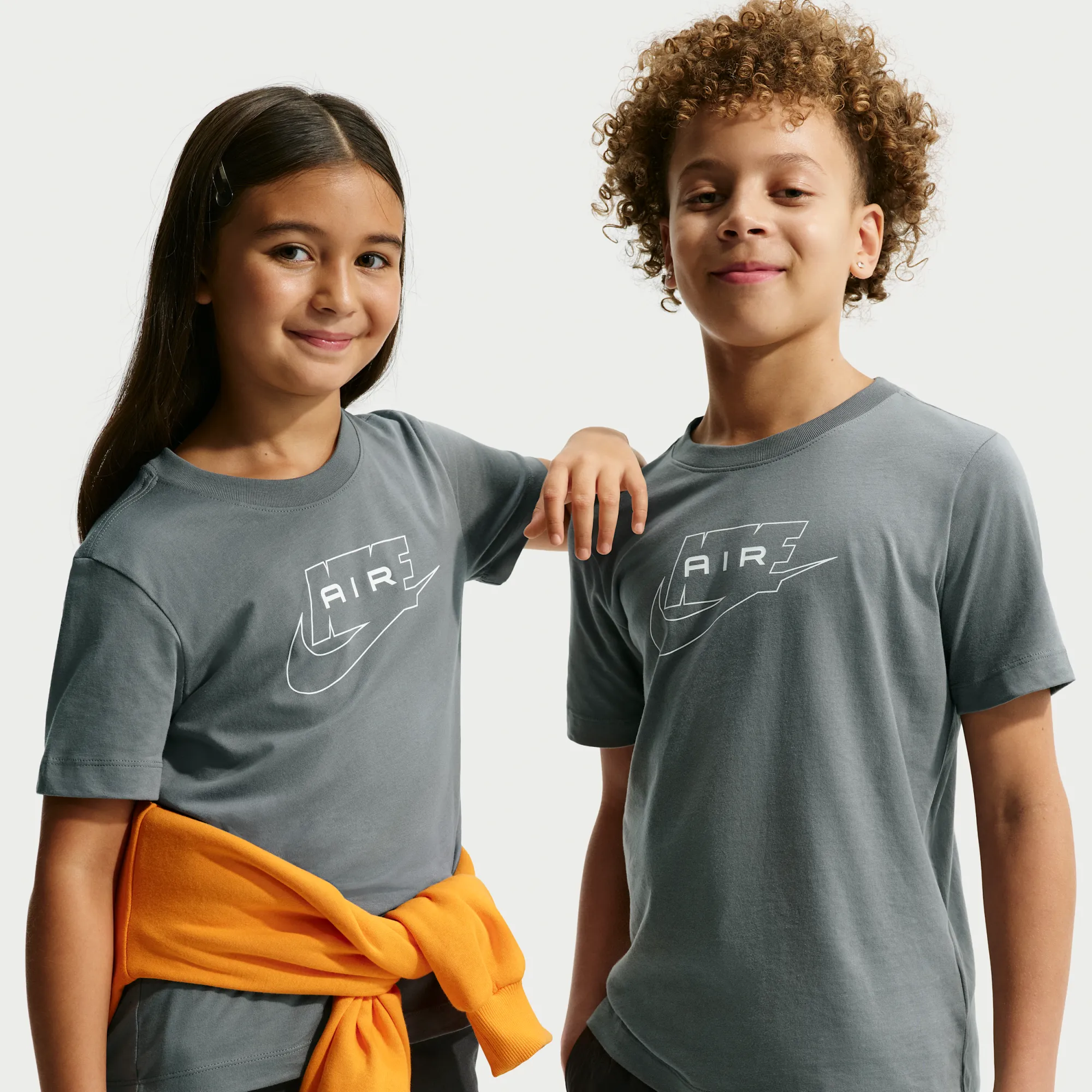 Nike Older Kids' T-Shirt - Smoke Grey