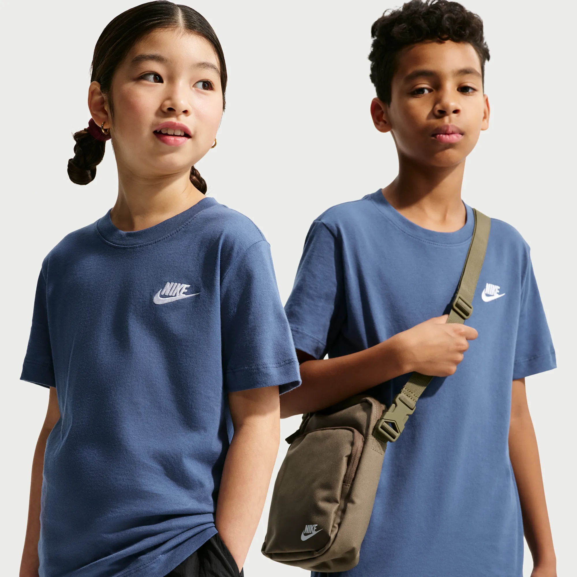 Nike Older Kids' T-Shirt - Mystic Navy