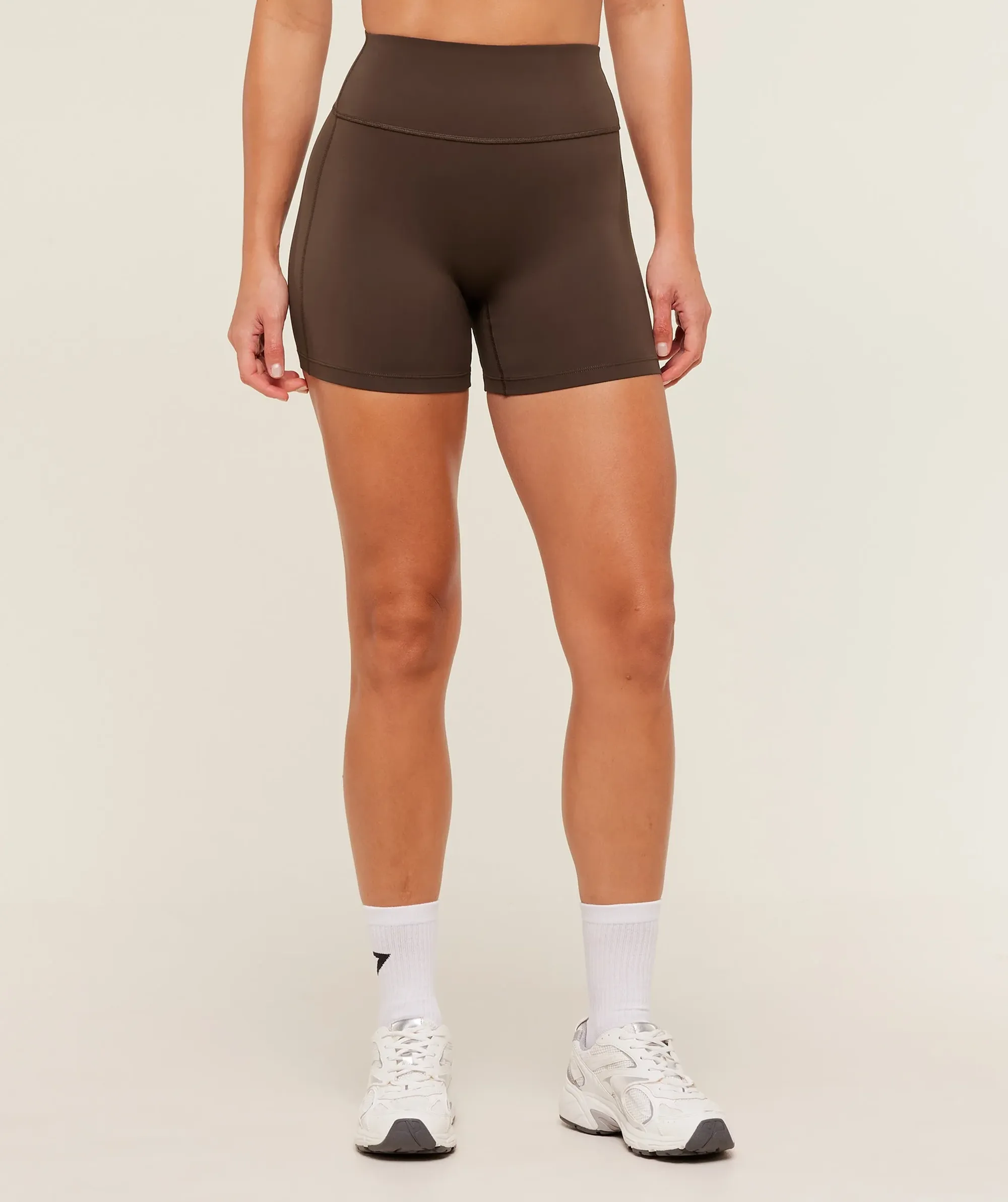 Gymshark Flow Bodyfit Shorts - Archive Brown