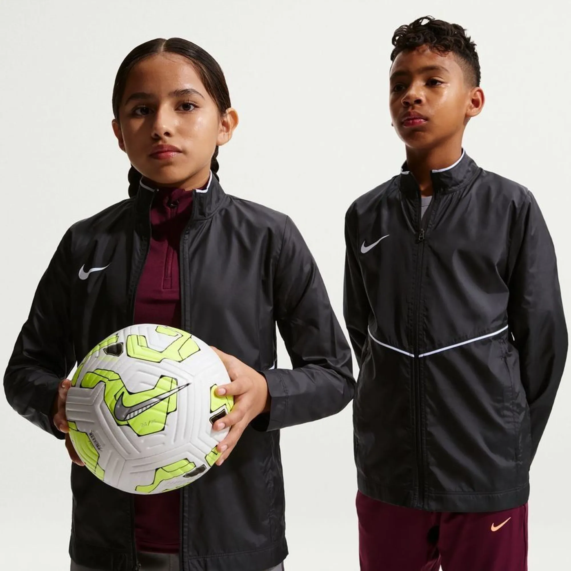 Nike Rain Jacket Repel Park 26 - ['Black']