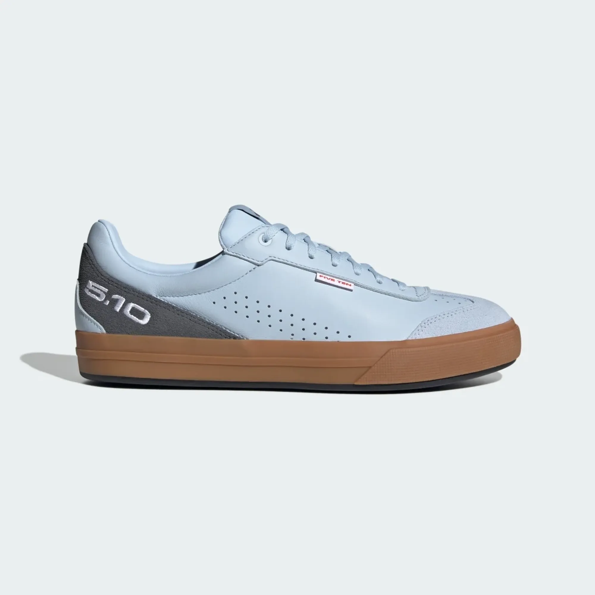 adidas SLEUTH DLX 2 Shoes