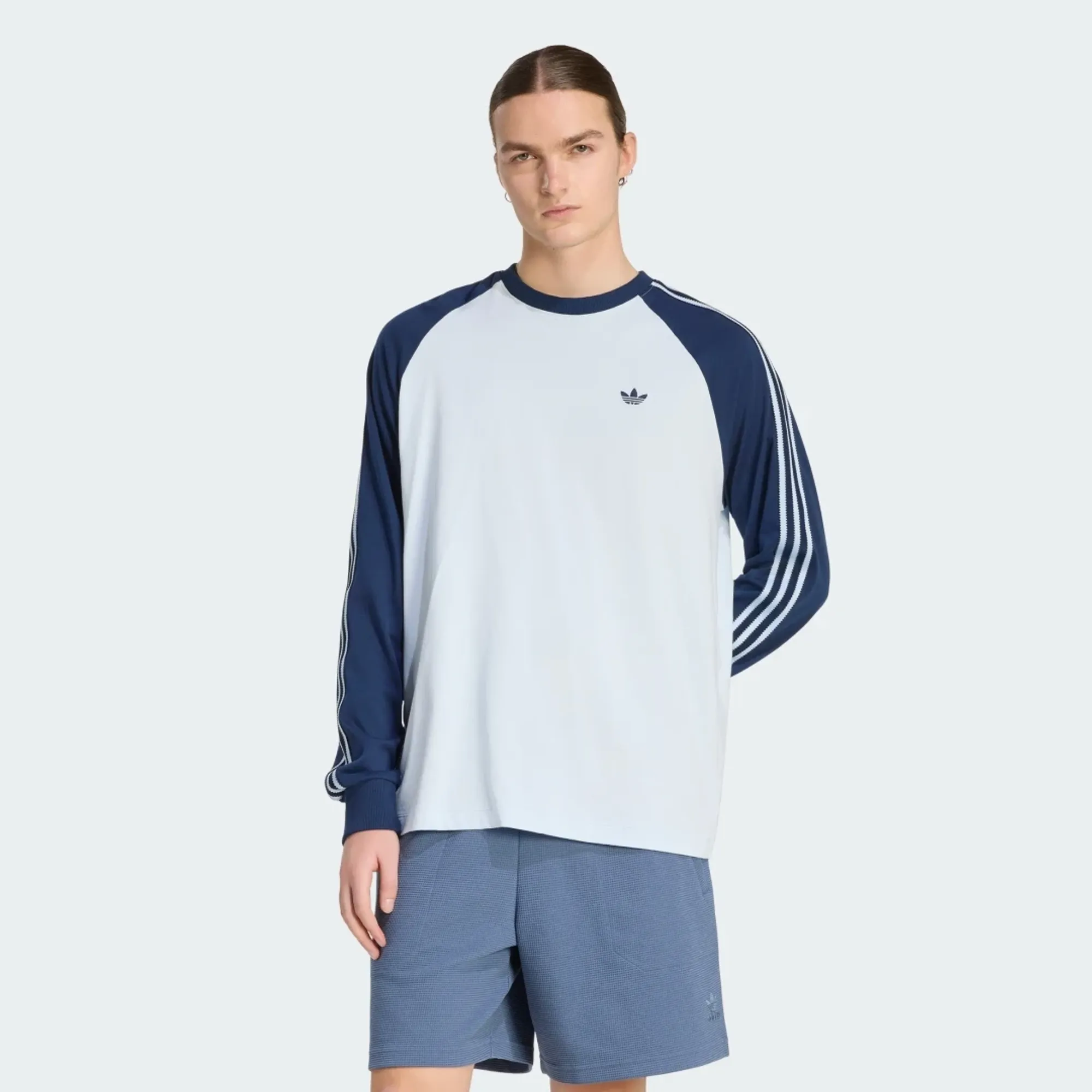 adidas Originals adidas BRITCORE LONG SLEEVE CALI T-SHIRT