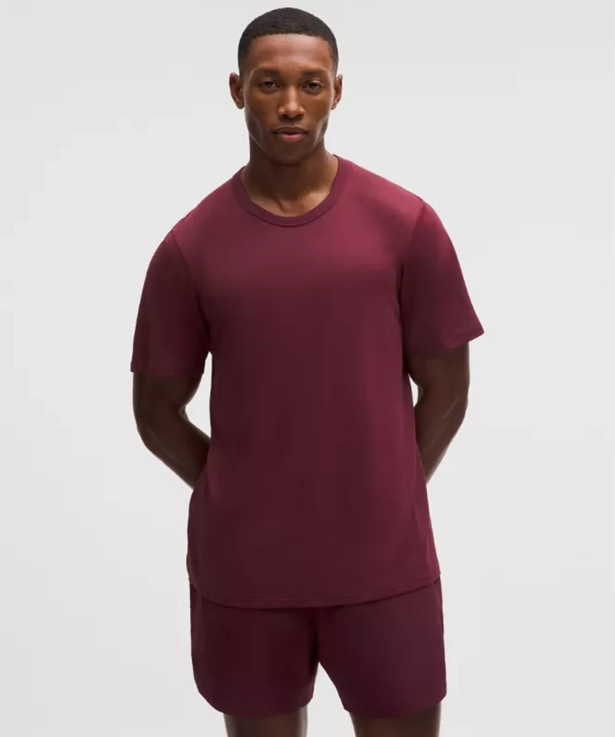 lululemon – Men's Fast and Free Short-Sleeve Shirt Perforated Stripe – Color Burgundy/Red – Size Large
