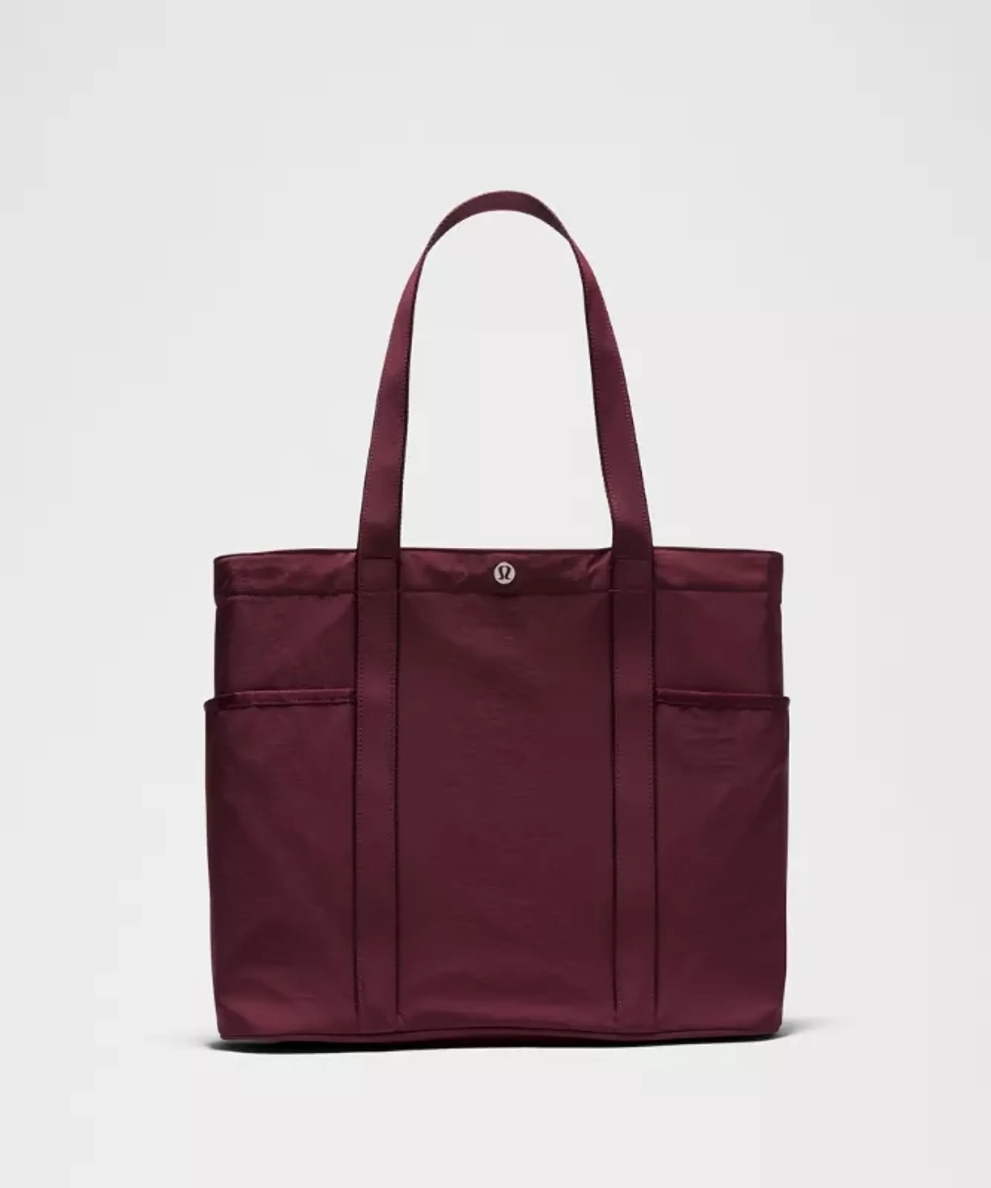 lululemon – Daily Multi-Pocket Tote Bag 20L – Color Burgundy/Red