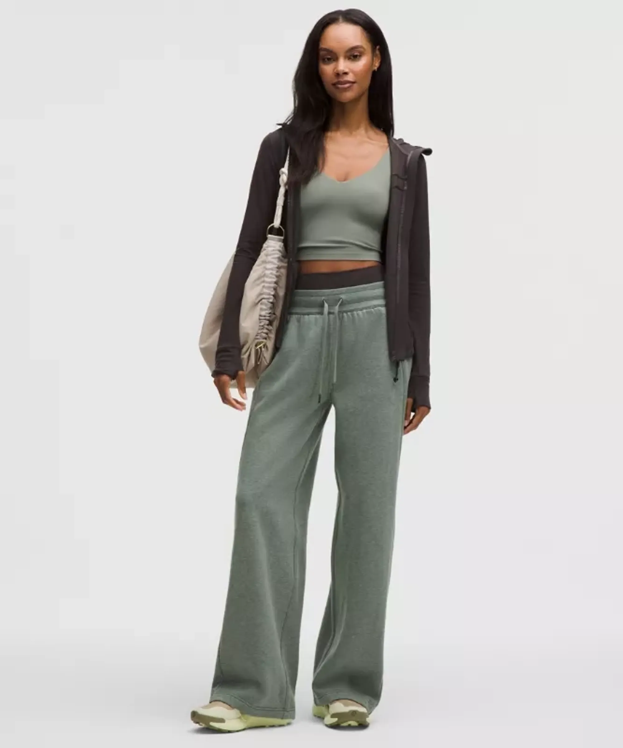 lululemon – Women's Scuba Mid-Rise Wide-Leg Pants Regular – Color Green – Size Large