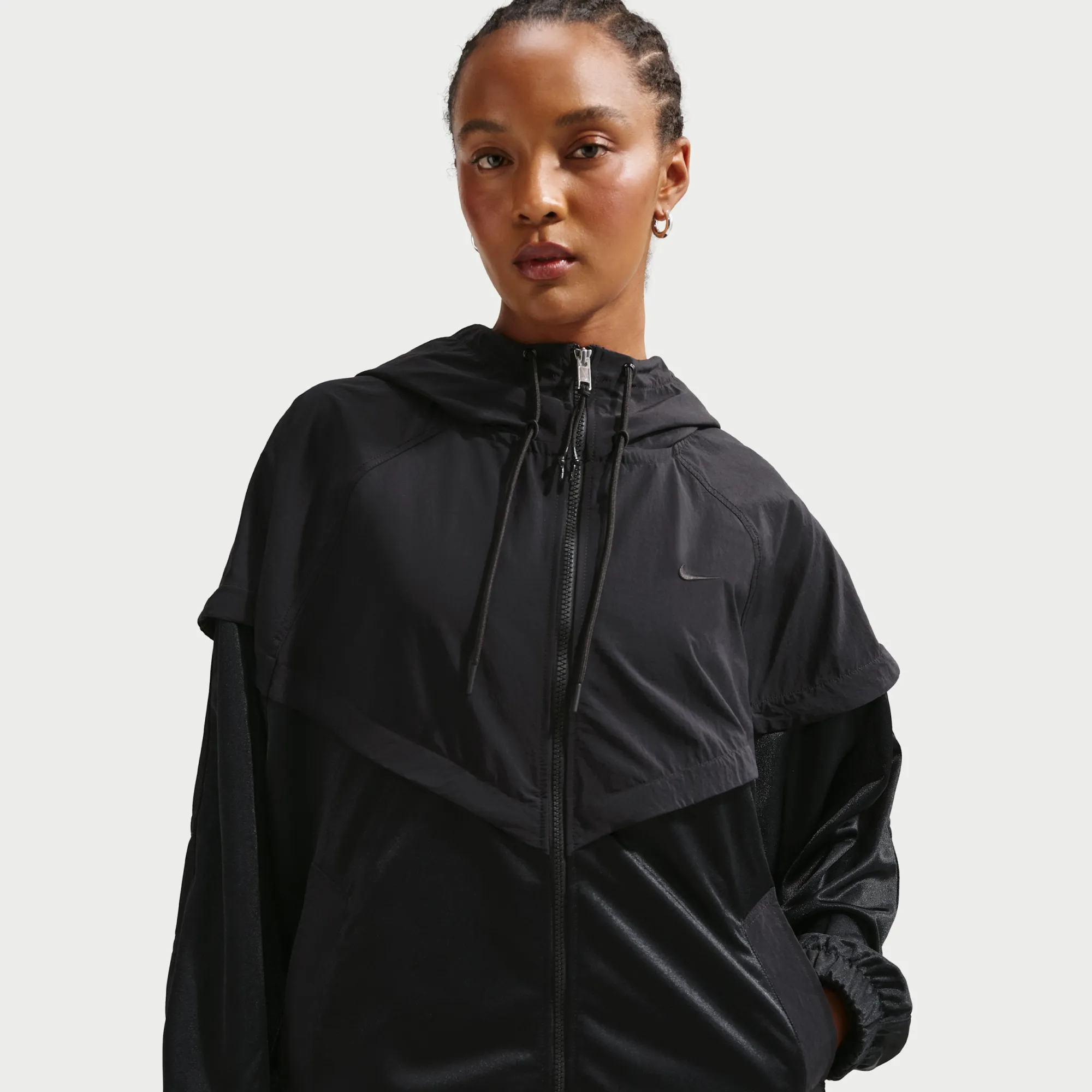 Nike Women's Oversized Windrunner Jacket - Black - Polyester