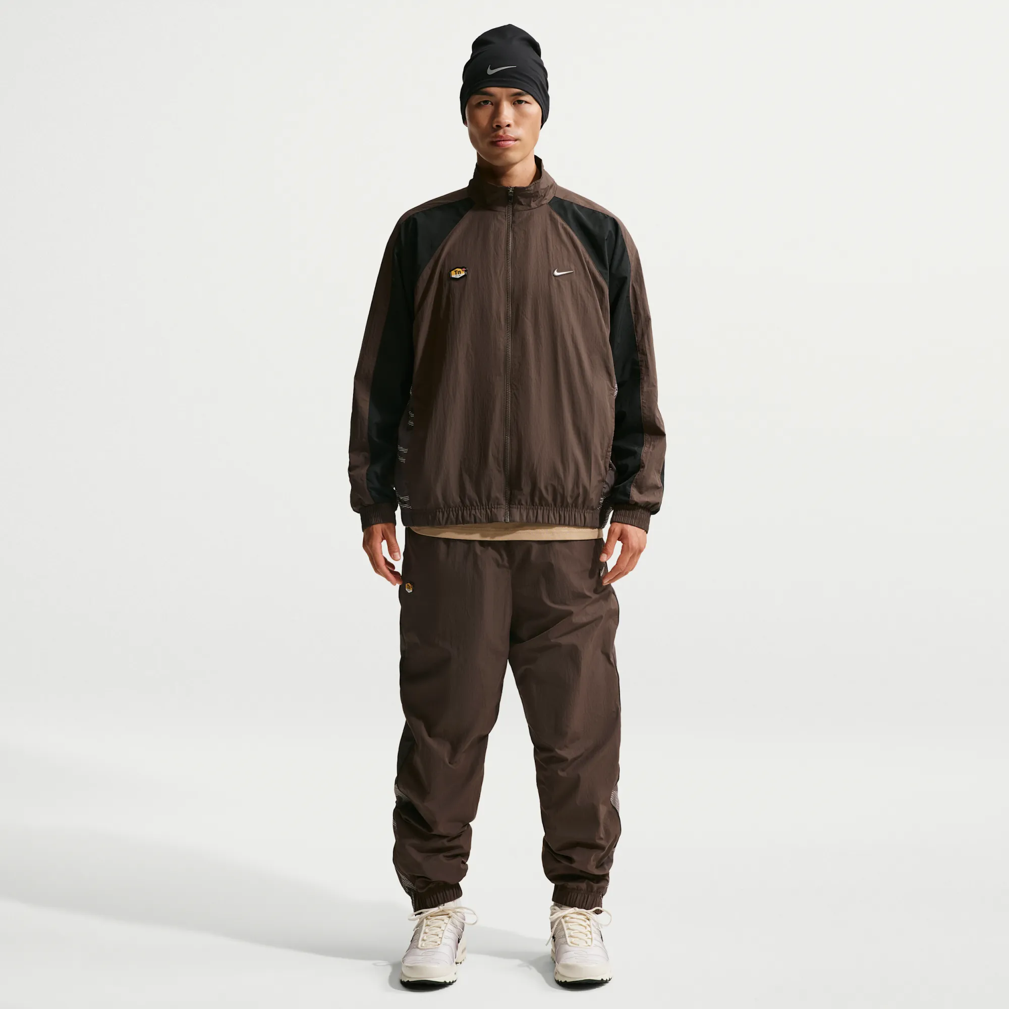 Nike Tuned Air Men's Woven Trousers - Brown