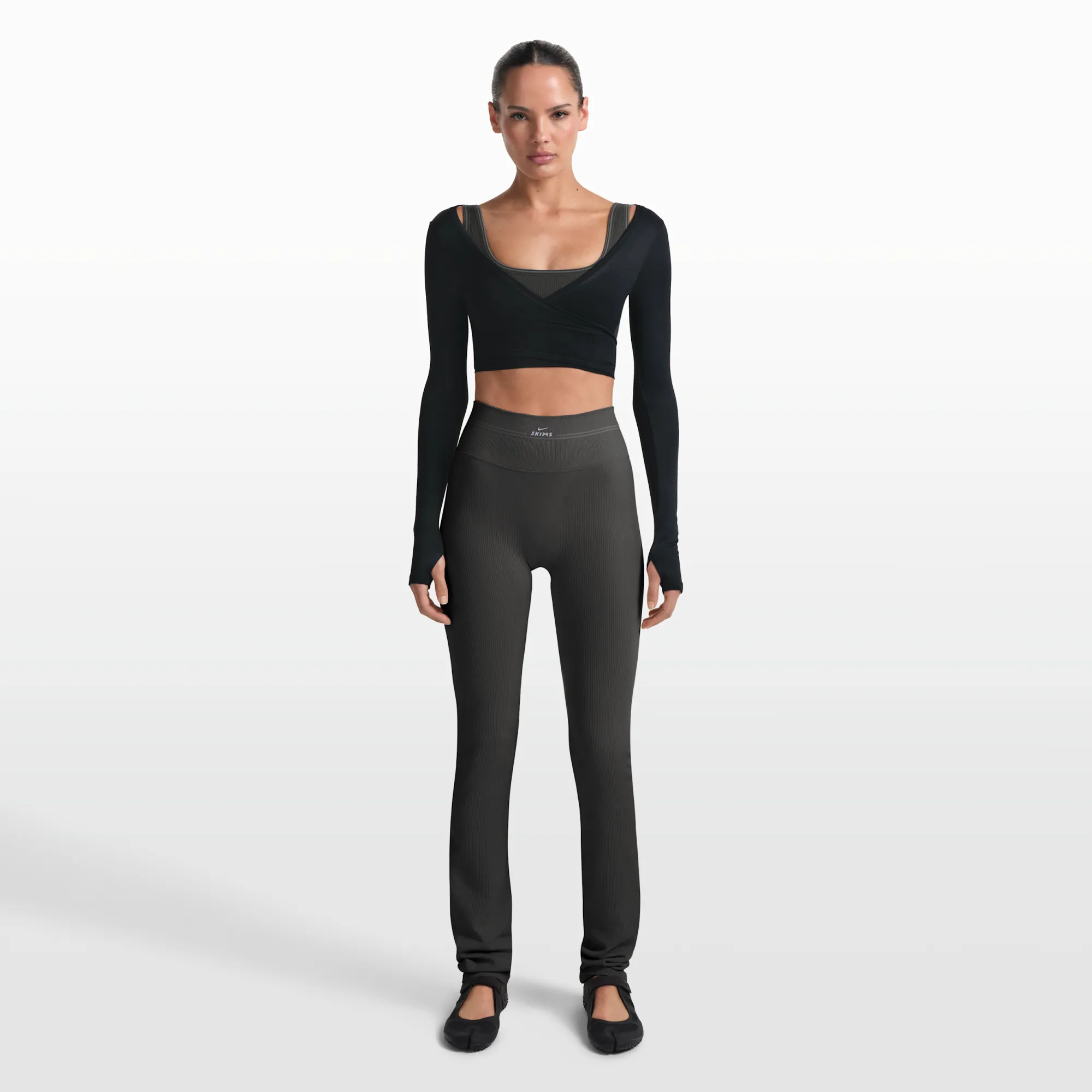 NikeSKIMS Ribbed Seamless Women's 86.5cm (approx.) Straight Leggings - Black - Nylon/Elastane