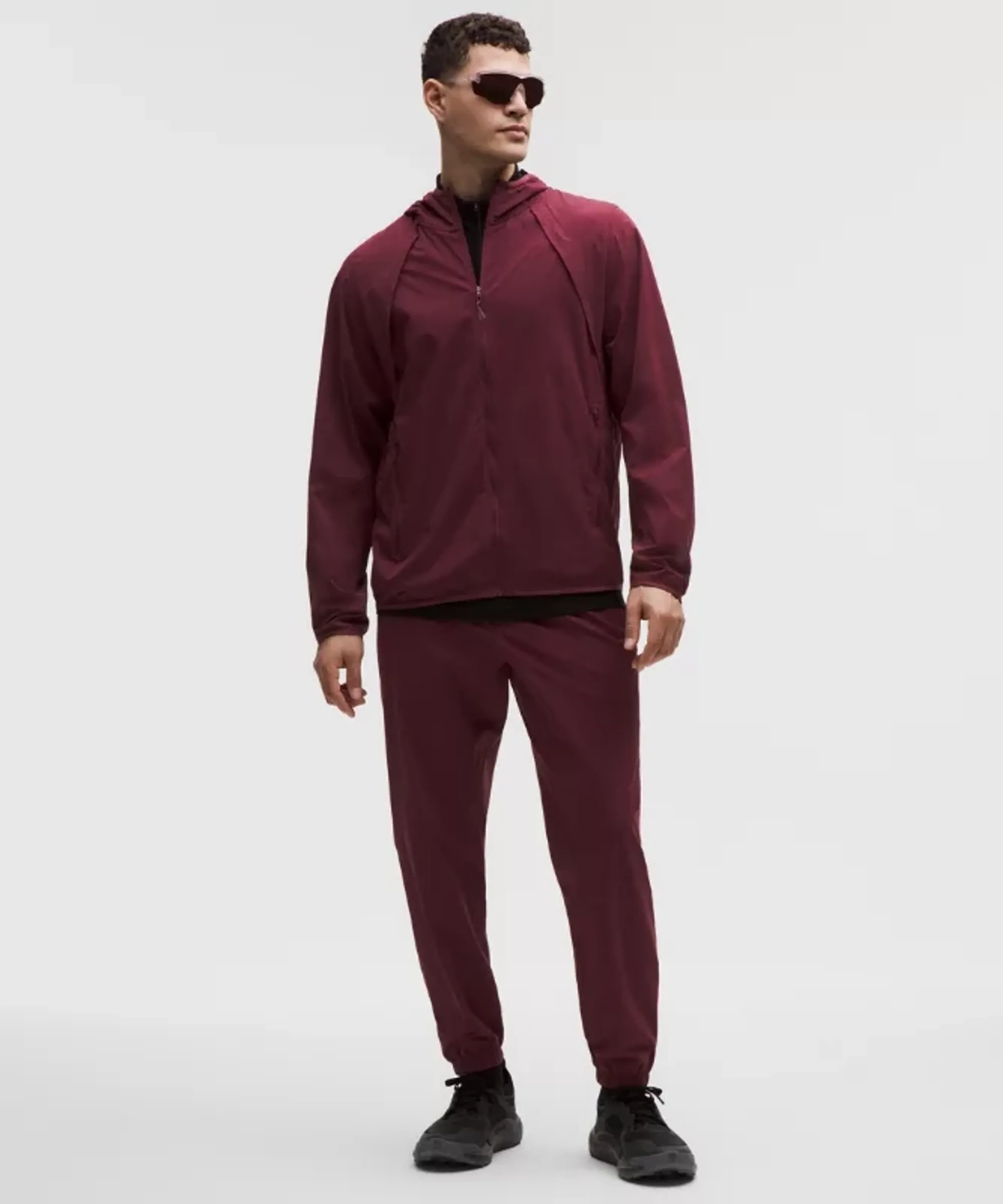 lululemon – Men's Pace Breaker Joggers Regular – Color Burgundy/Red – Size Large