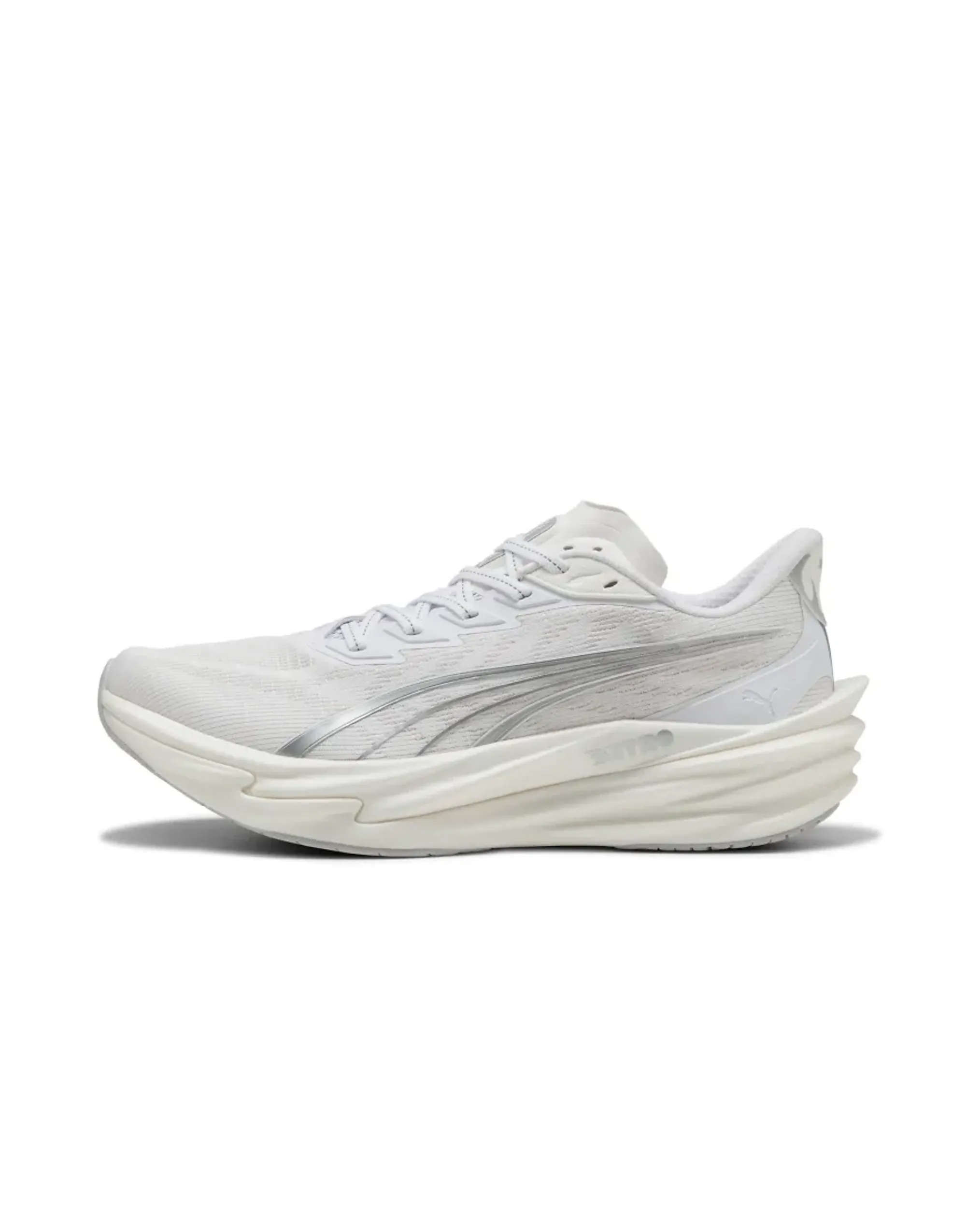 PUMA Deviate NITROâ¢ 4 Running Shoes Men in White | Size 10