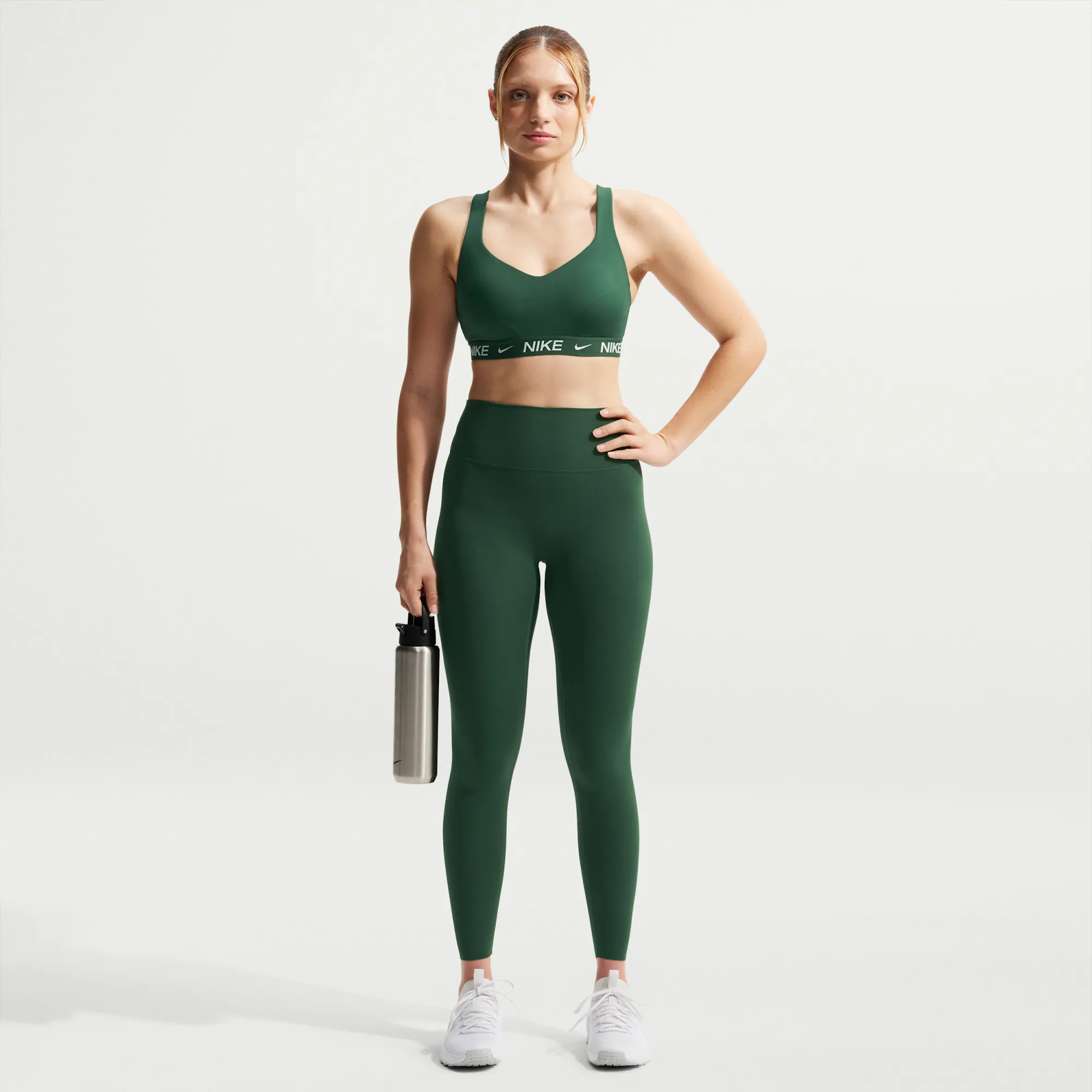 Nike Zenvy Women's High-Waisted 7/8 Leggings with No Front Seam - Green