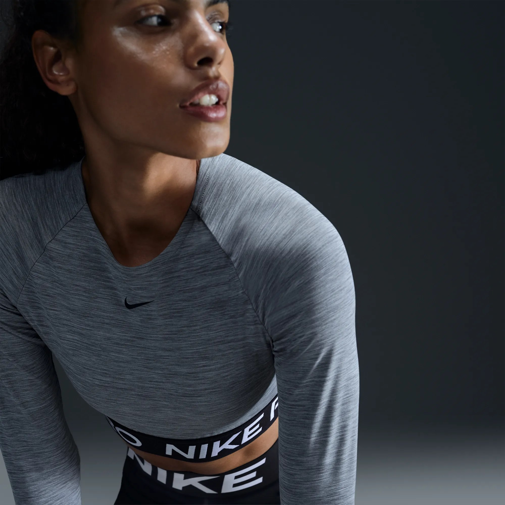 Nike Pro Women's Dri-FIT Cropped Long-Sleeve Top - Grey
