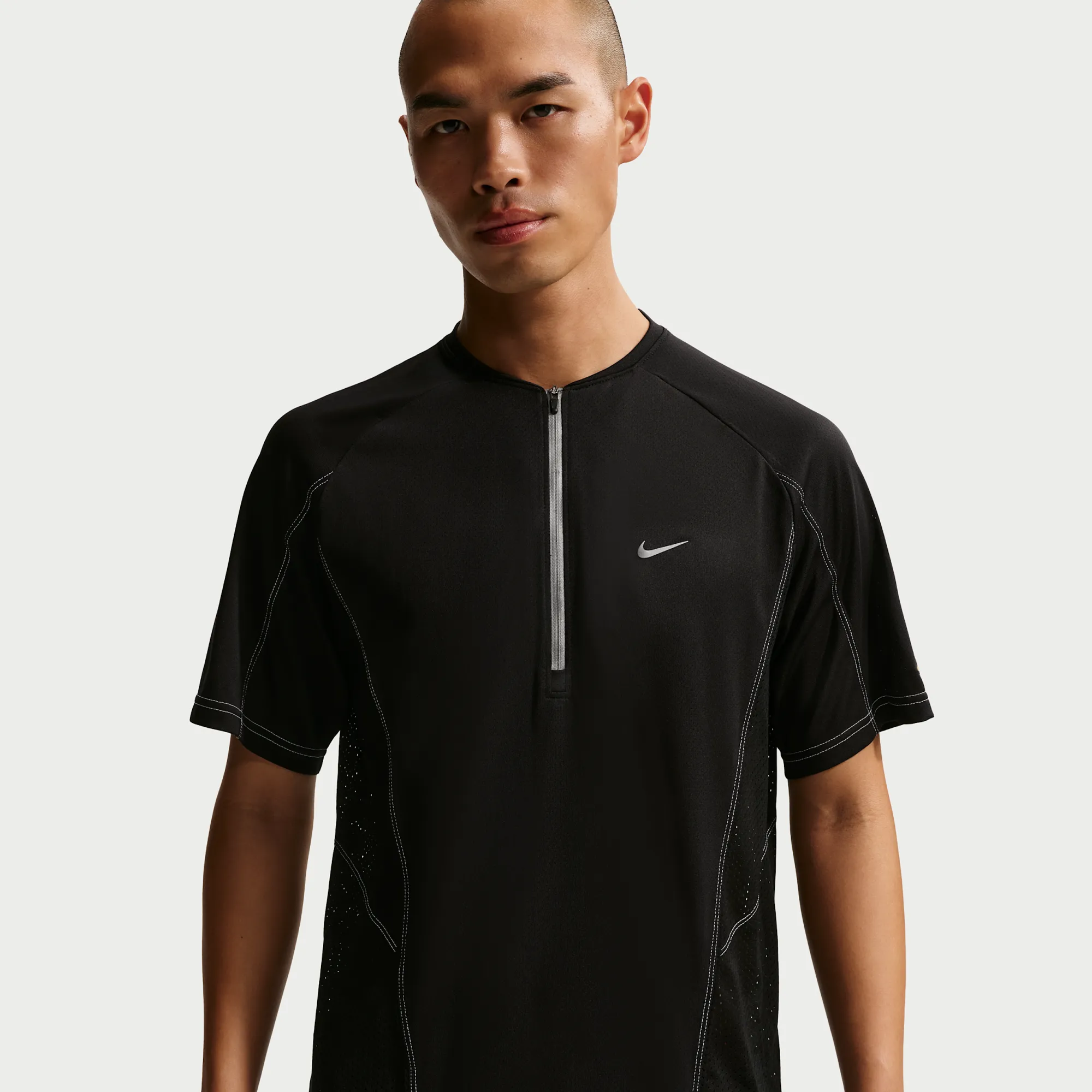 Nike Retro Men's Dr-FIT Short-Sleeve Running Top - Black - Polyester
