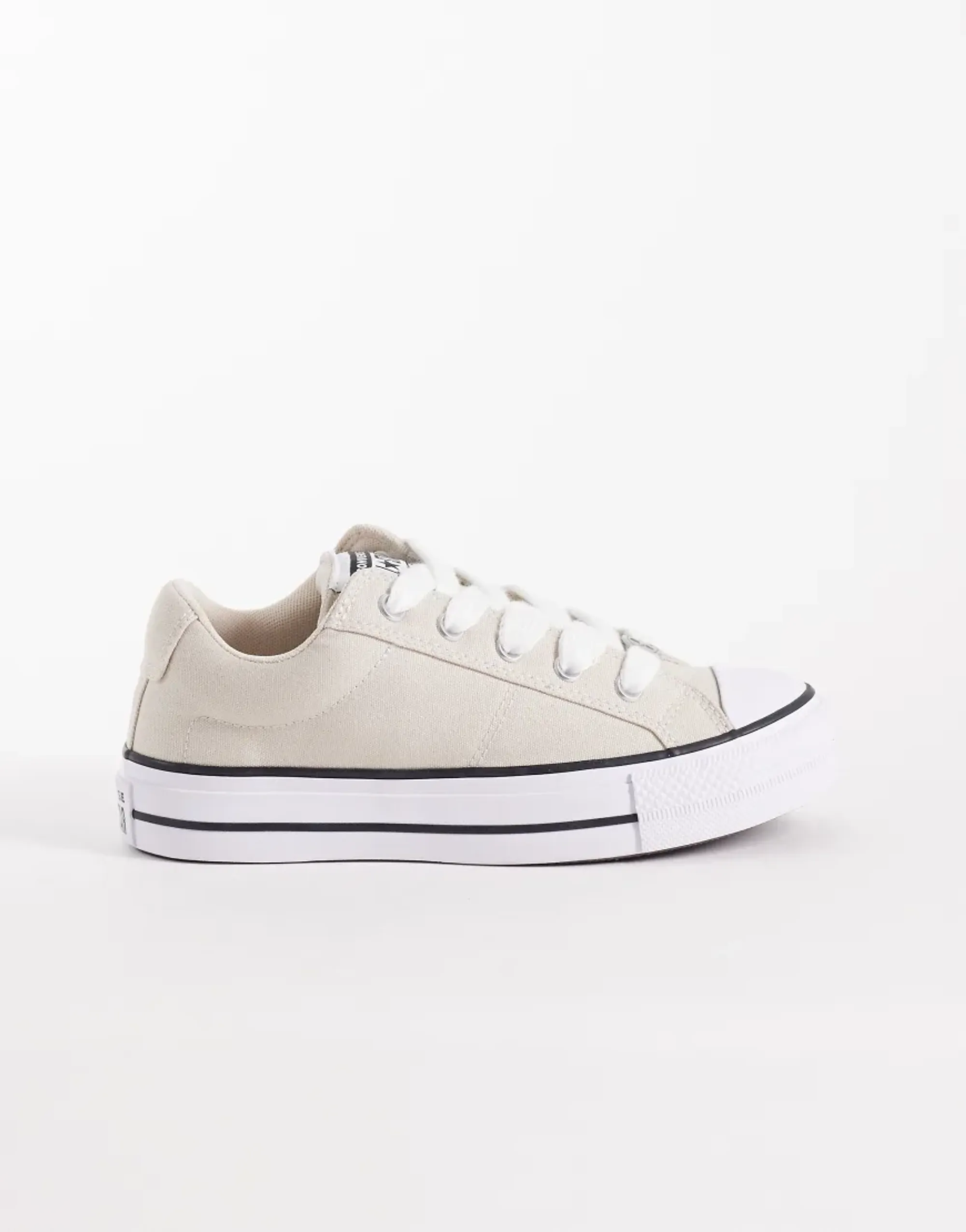 Converse Chuck Taylor All Star Extreme Ox Trainers In Beige-White