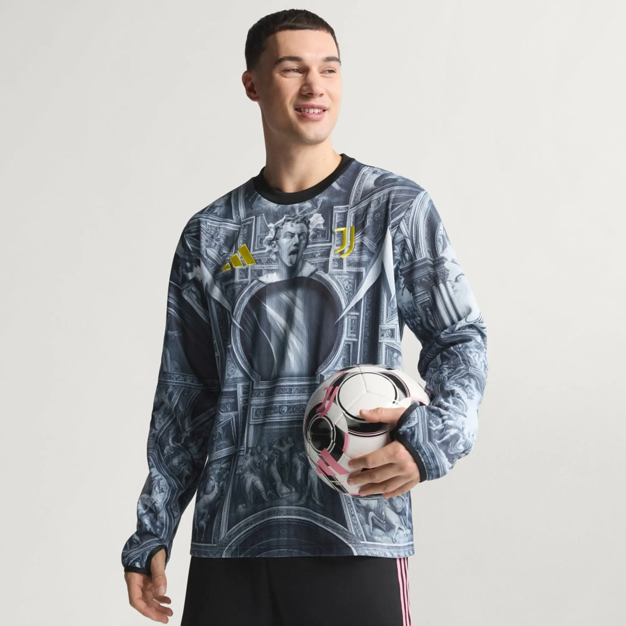 adidas JUVENTUS 25/26 PRE-MATCH WARM TOP