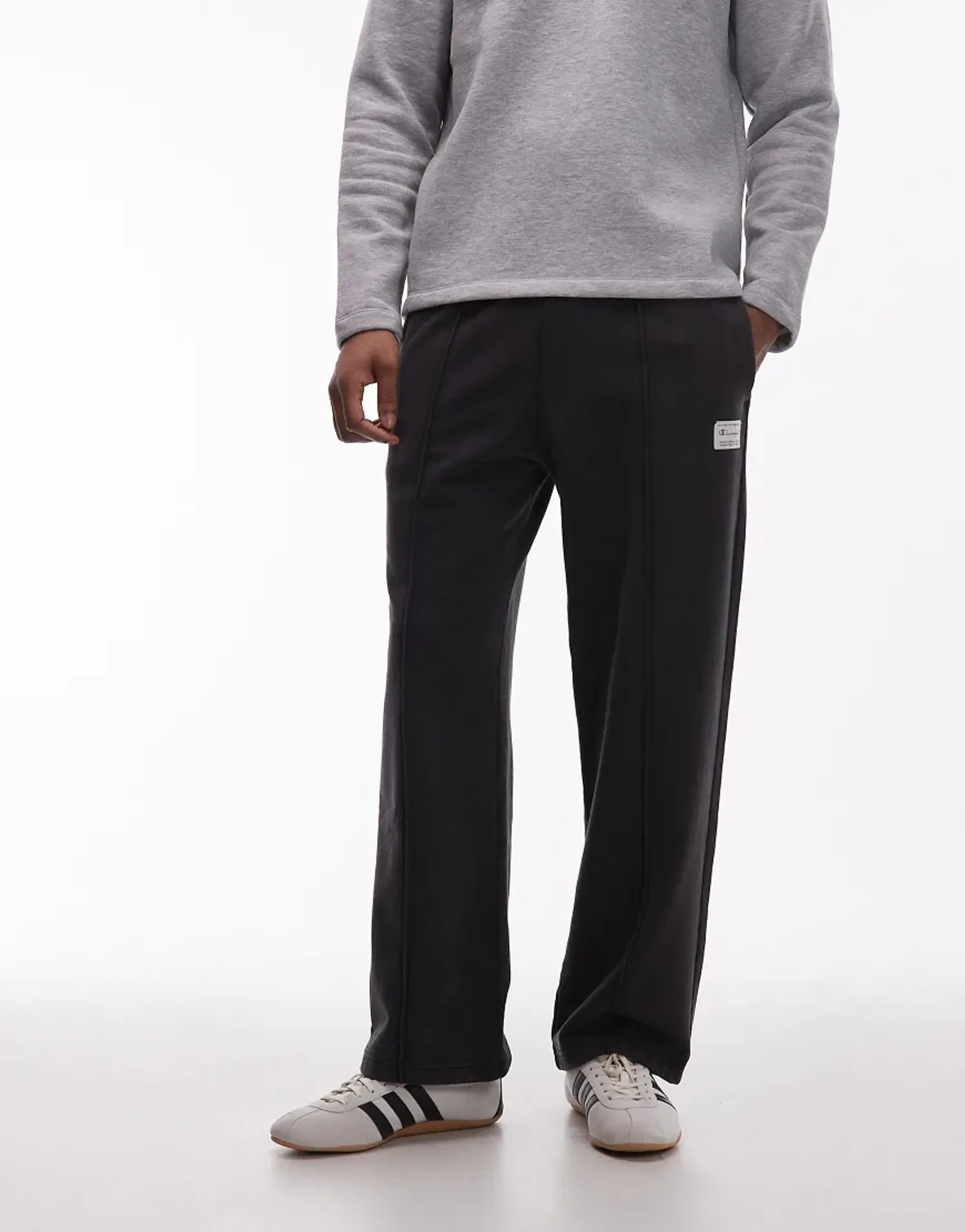Champion Tuff Ones Cuffed Joggers In Black