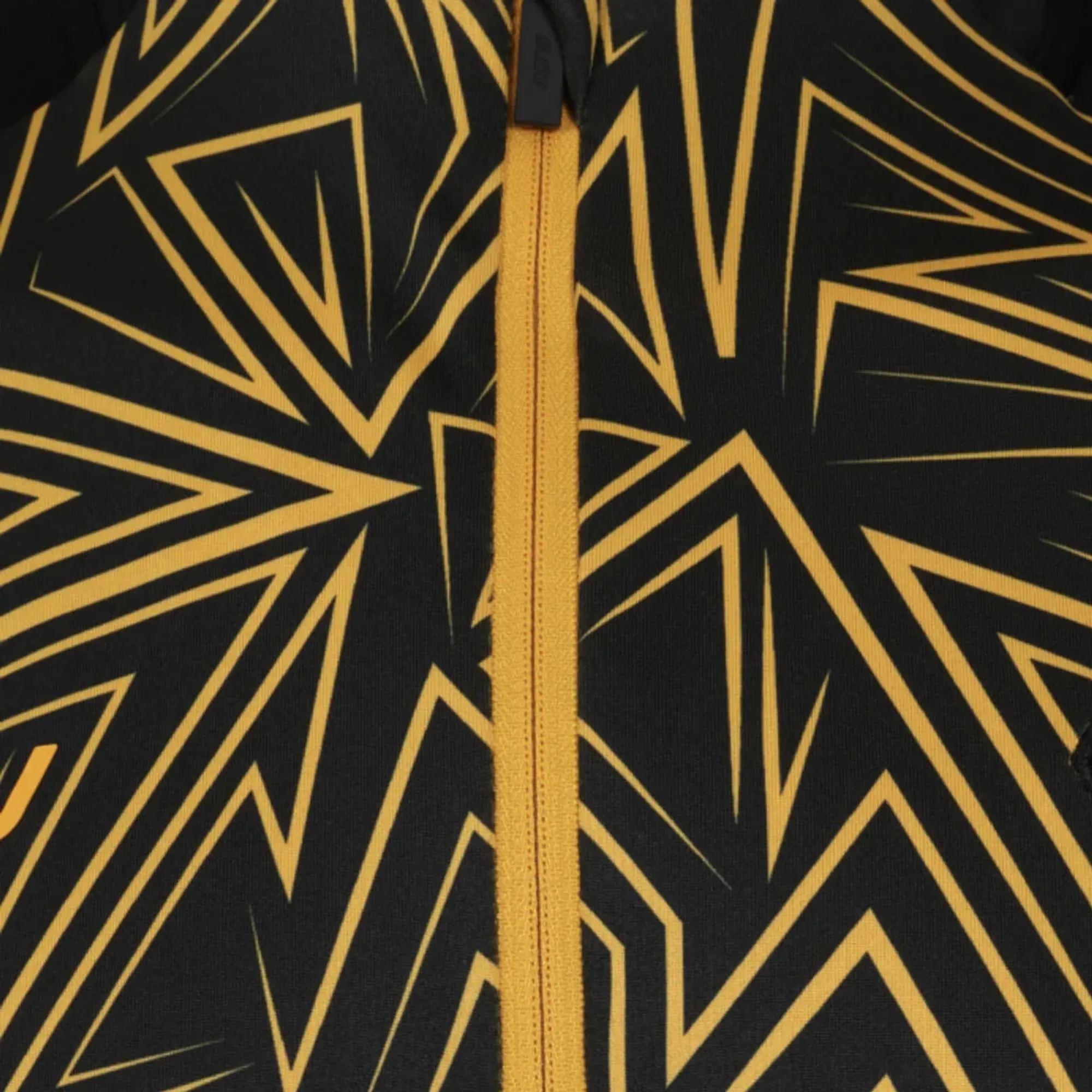 2025-2026 Wolves Home Pre-Match 1/4 Zip Top (Black)