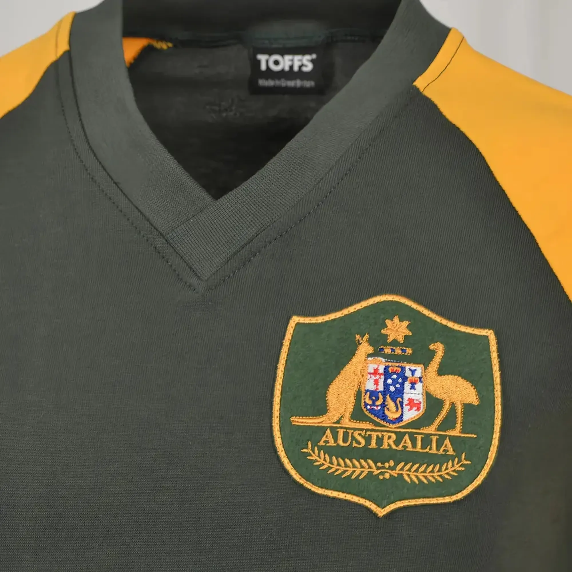 Australia 1982 Away Retro Football Shirt