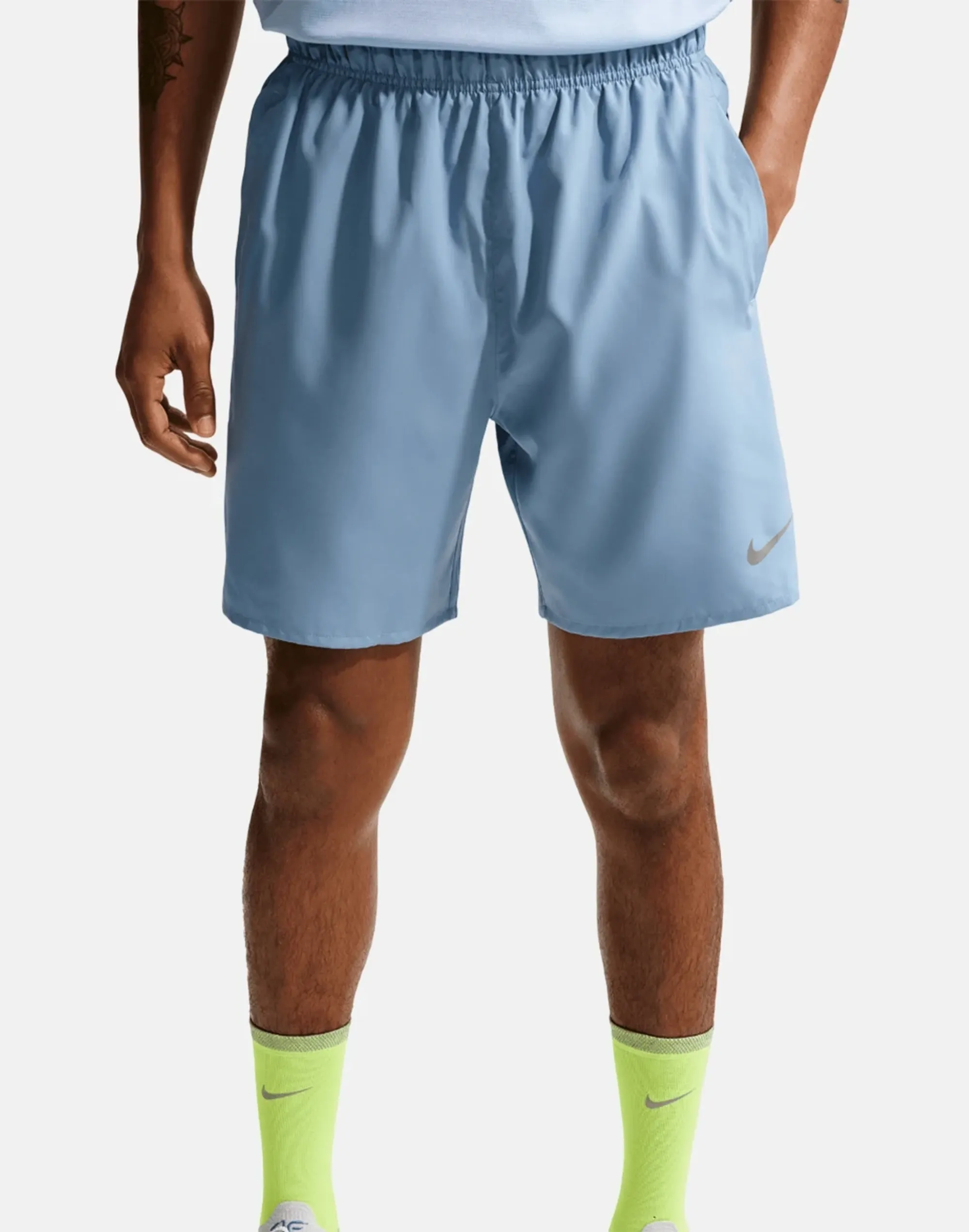 Men's Nike Challenger 7in Shorts in Blue/Silver 