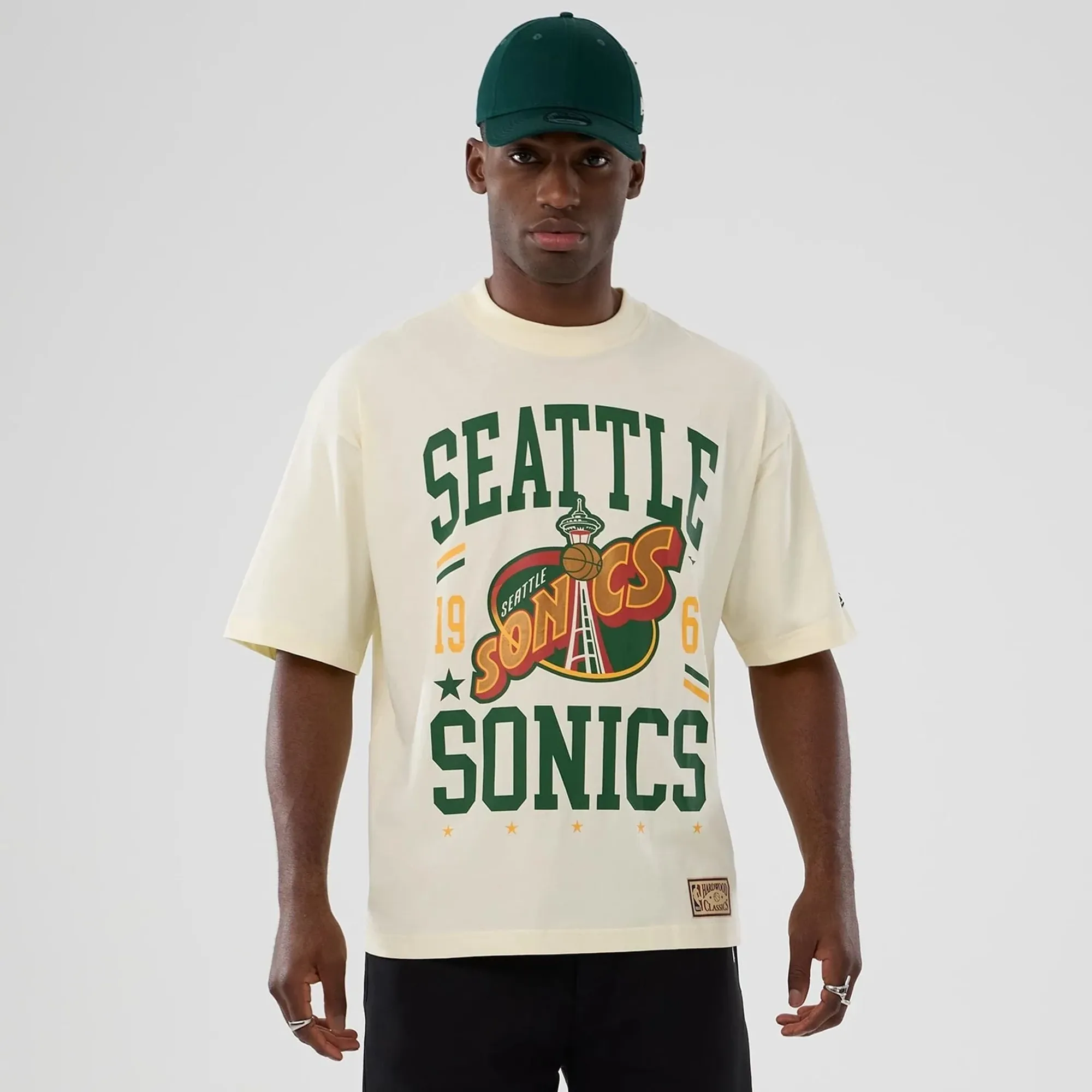 Seattle Supersonics NBA Hardwood Classic Cream T-Shirt New Era Cap adult unisex