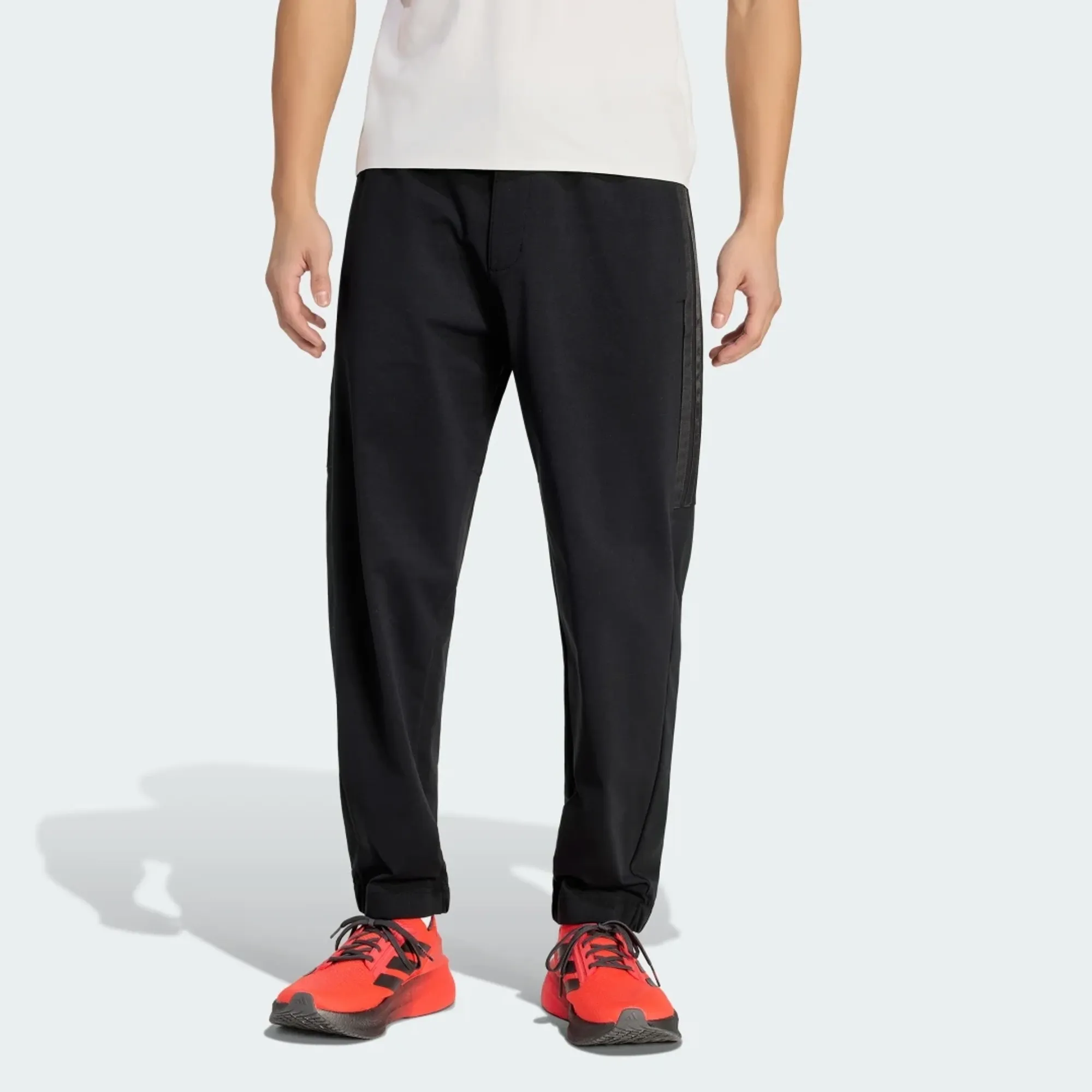 adidas AUDI FORMULA ONE TEAM ENGINEERS &amp; MARKETING Joggers