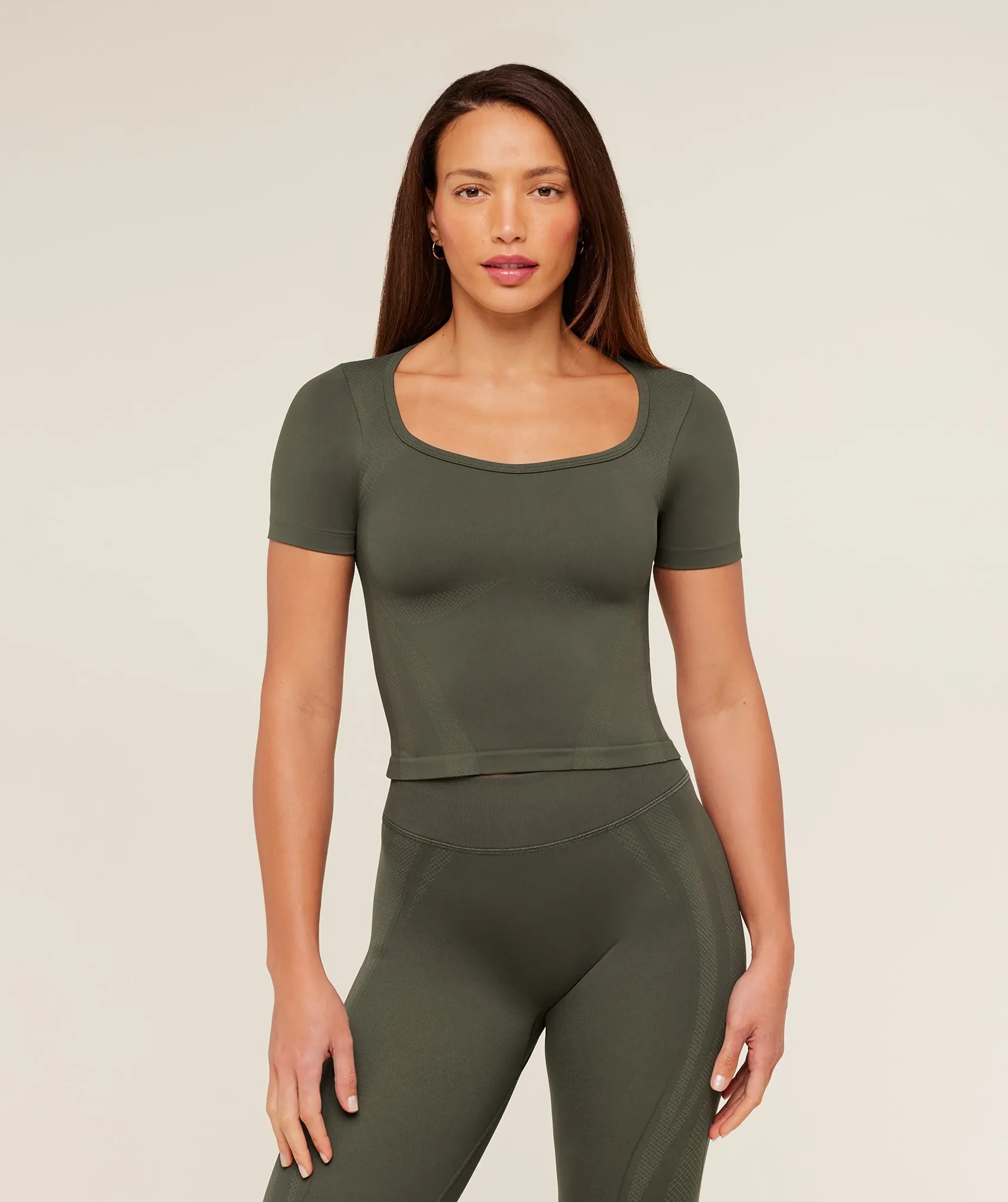Gymshark Weekend Seamless Short Sleeve Top -  Strength Green /  Grounded Green