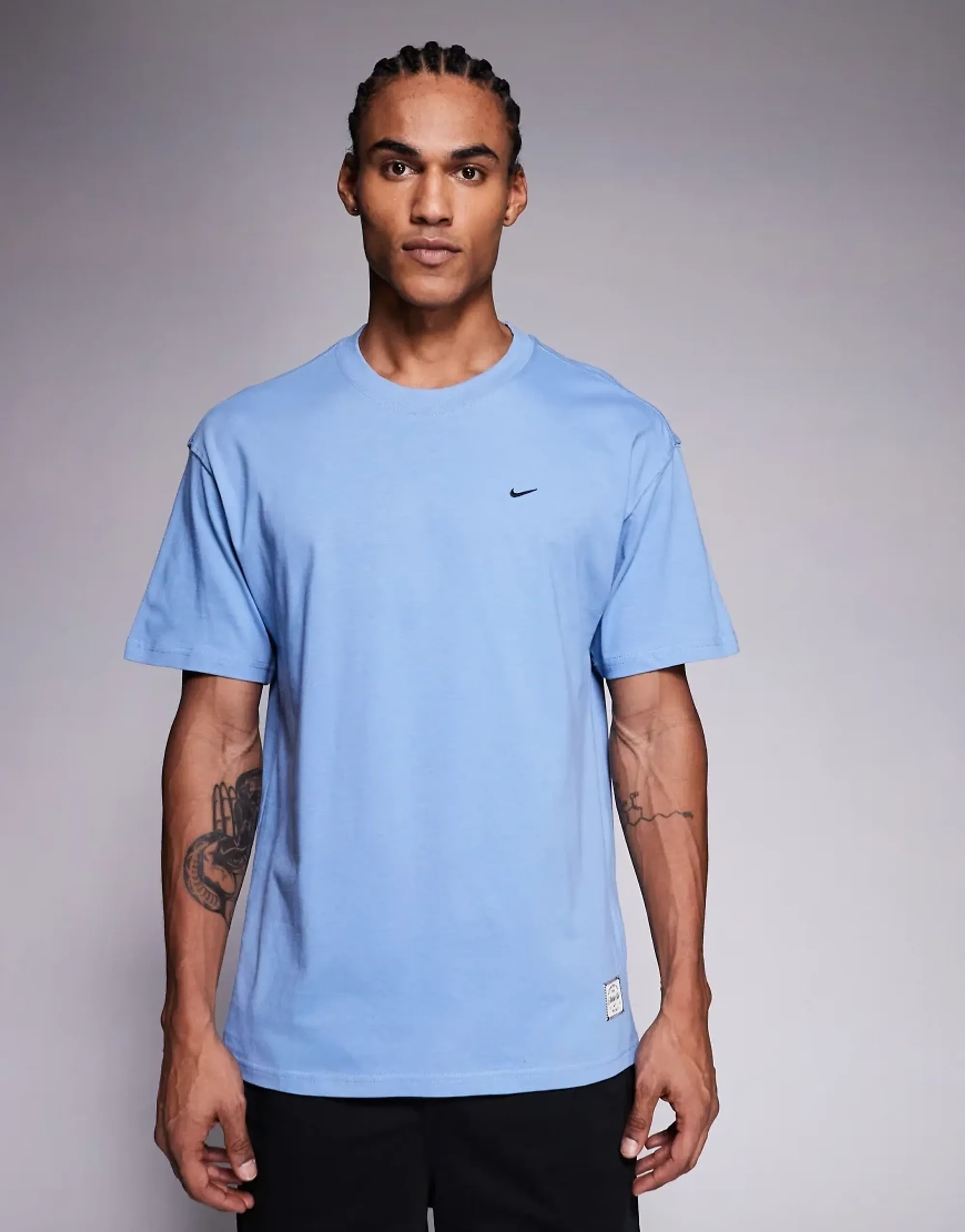 Nike Training Athletic Club Graphic Back Print T-Shirt In Blue