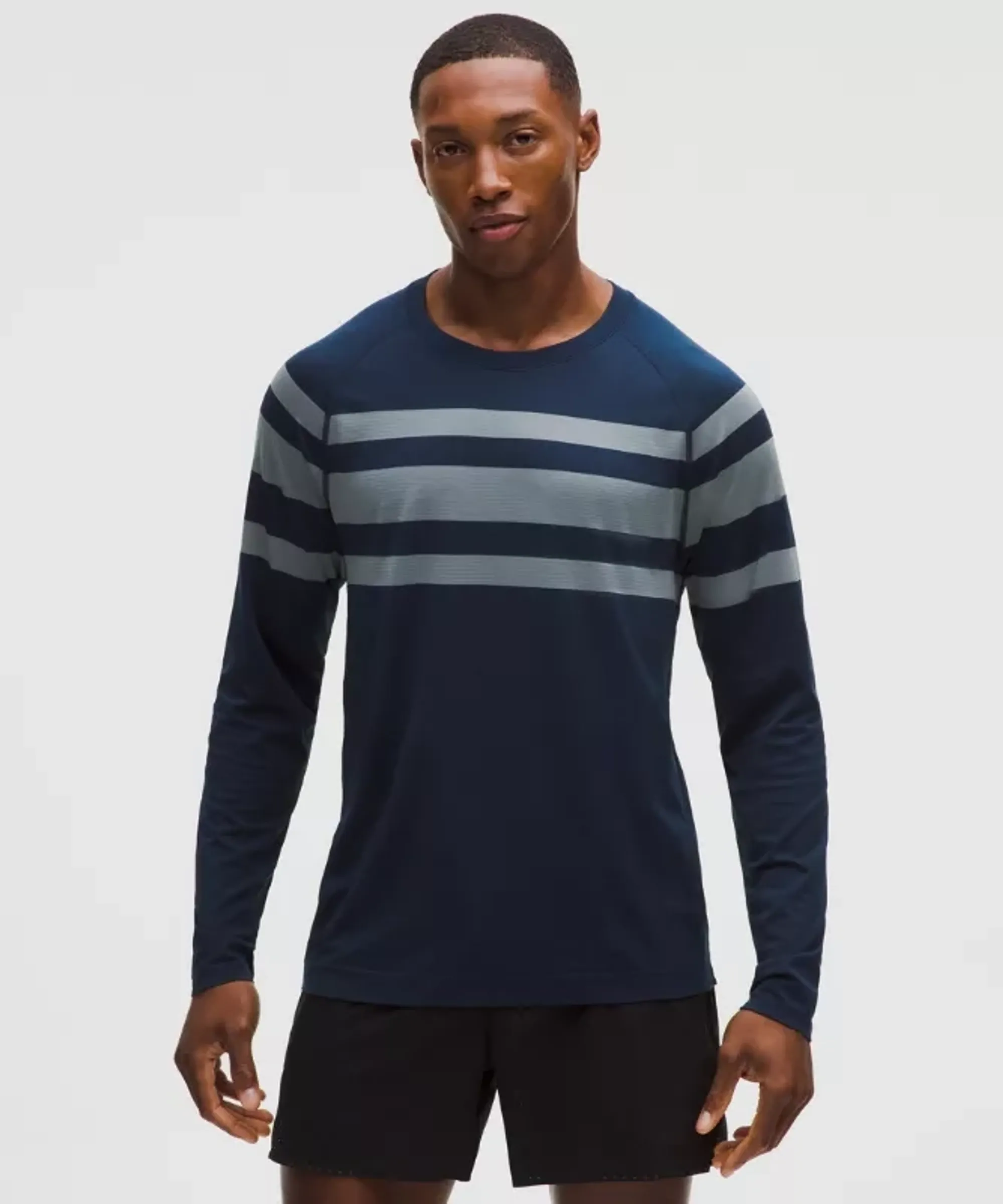 lululemon – Men's Metal Vent Tech Long-Sleeve Shirt Stripe – Color Blue – Size Large