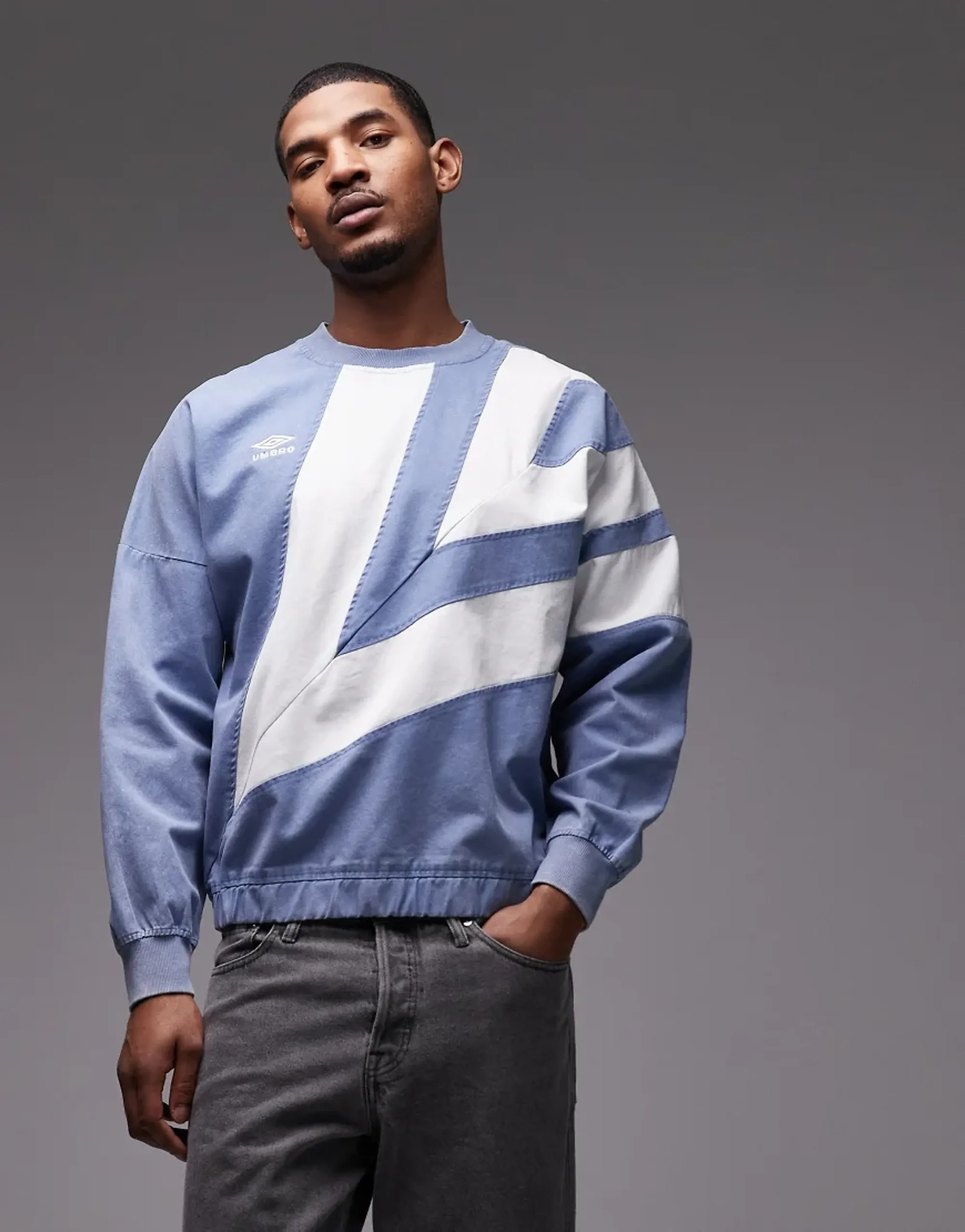 Umbro Sweatshirt In Washed Blue And White