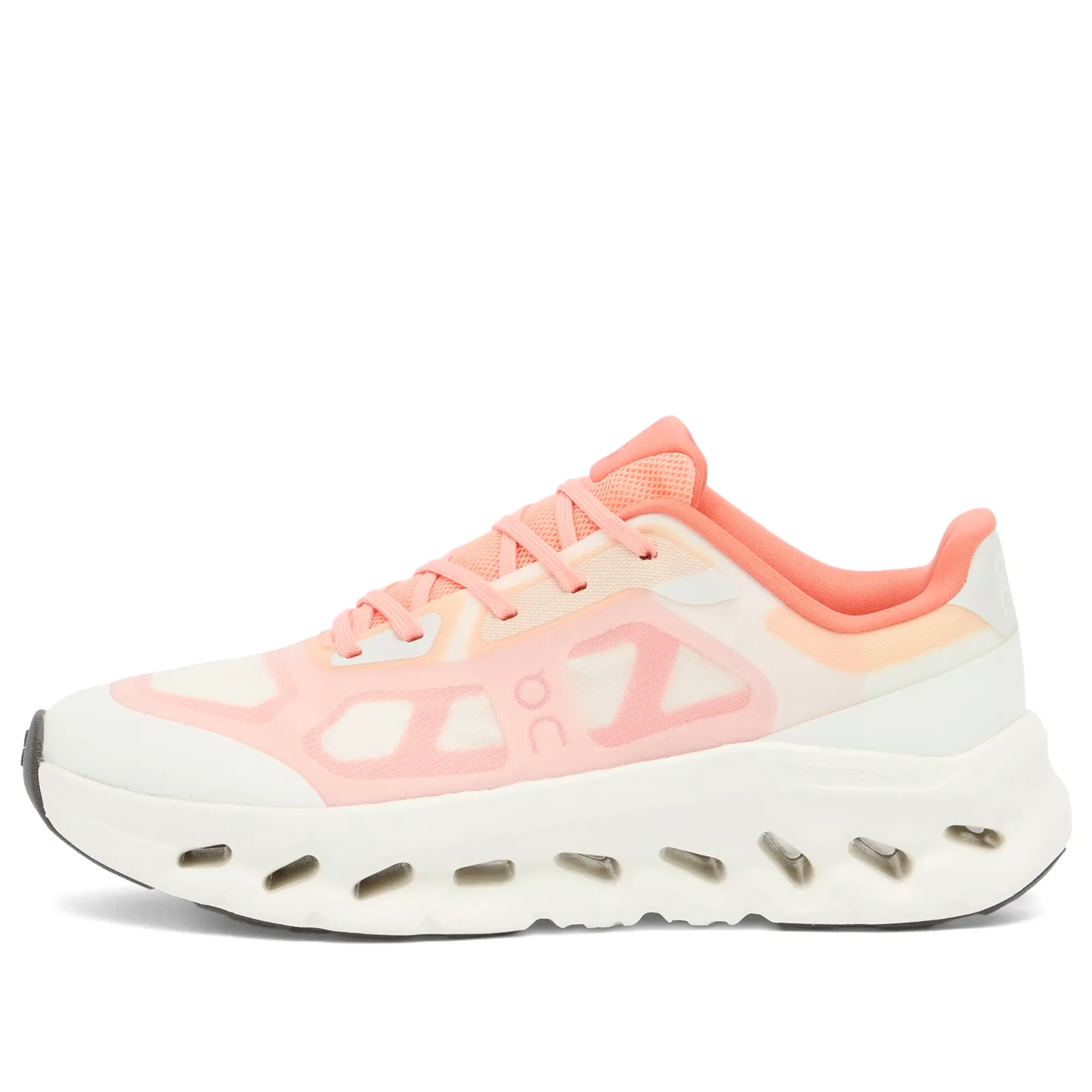 ON Cloudtilt Remix Sneaker Sunstone/Ivory
