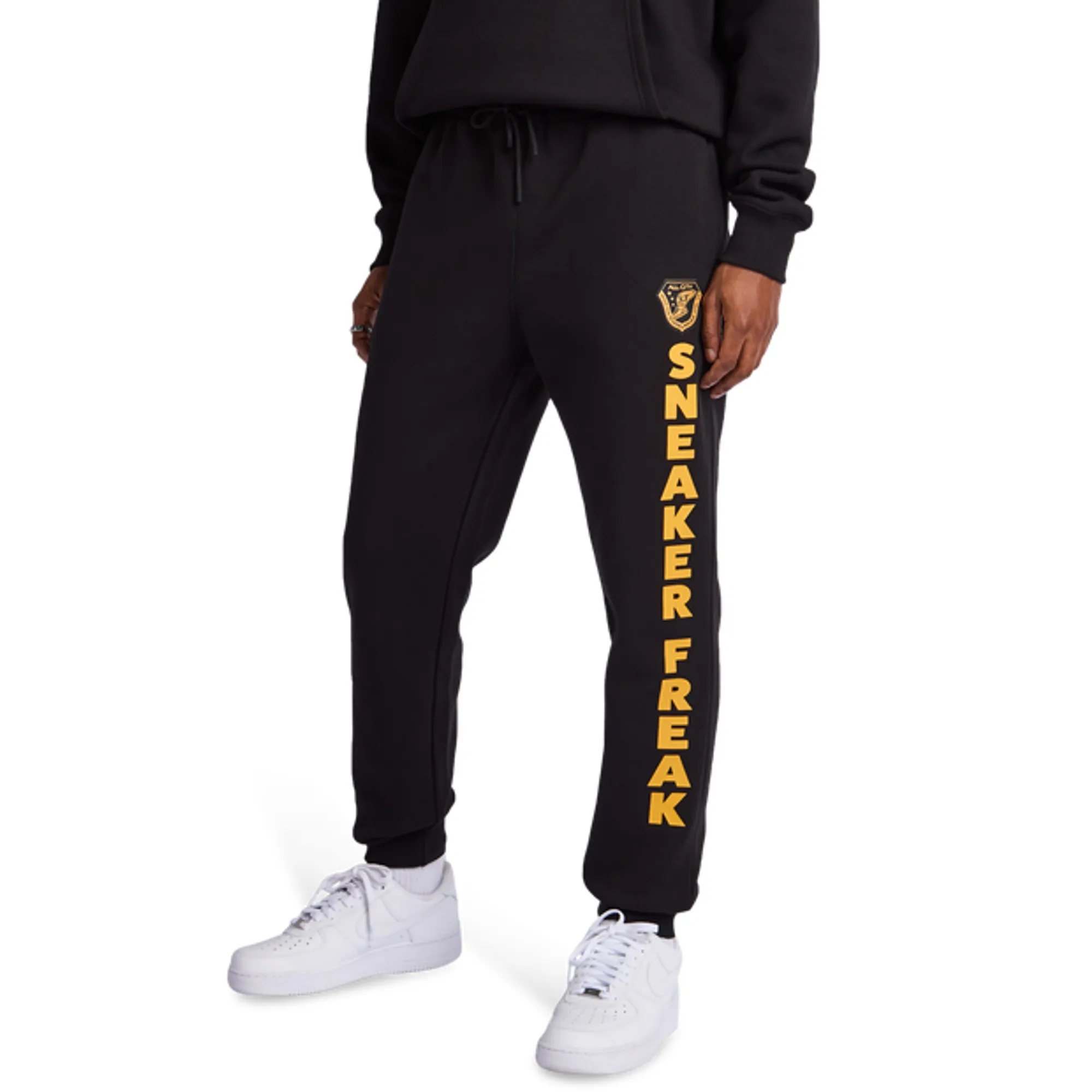 LCKR Badge Men Pants - Black