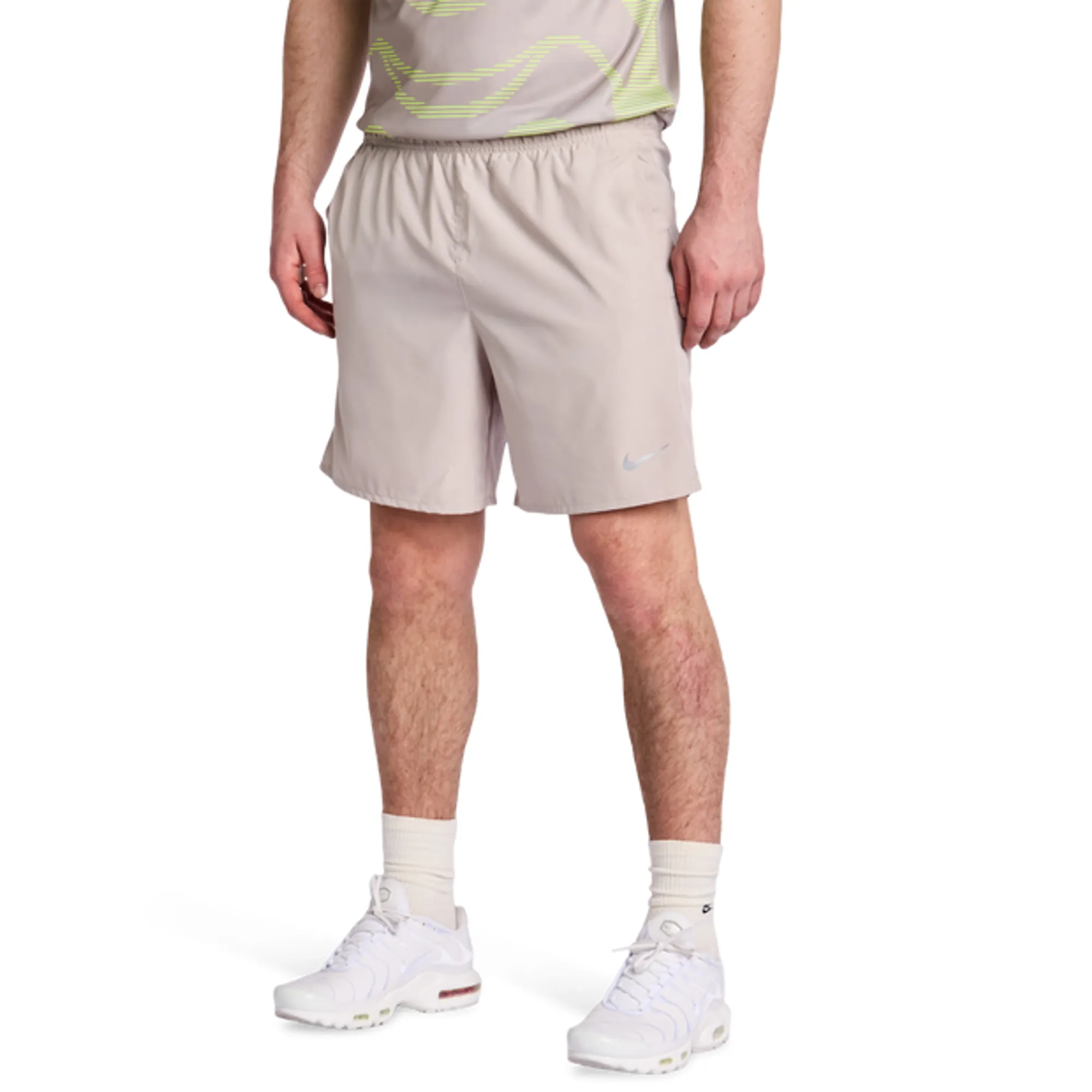 Nike Challenger Men Shorts - Beige