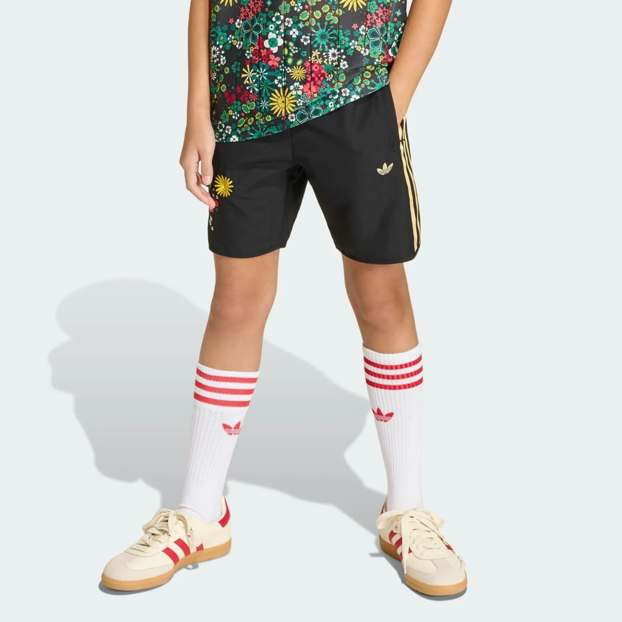 adidas adidas Originals x Liberty London REGULAR SHORTS