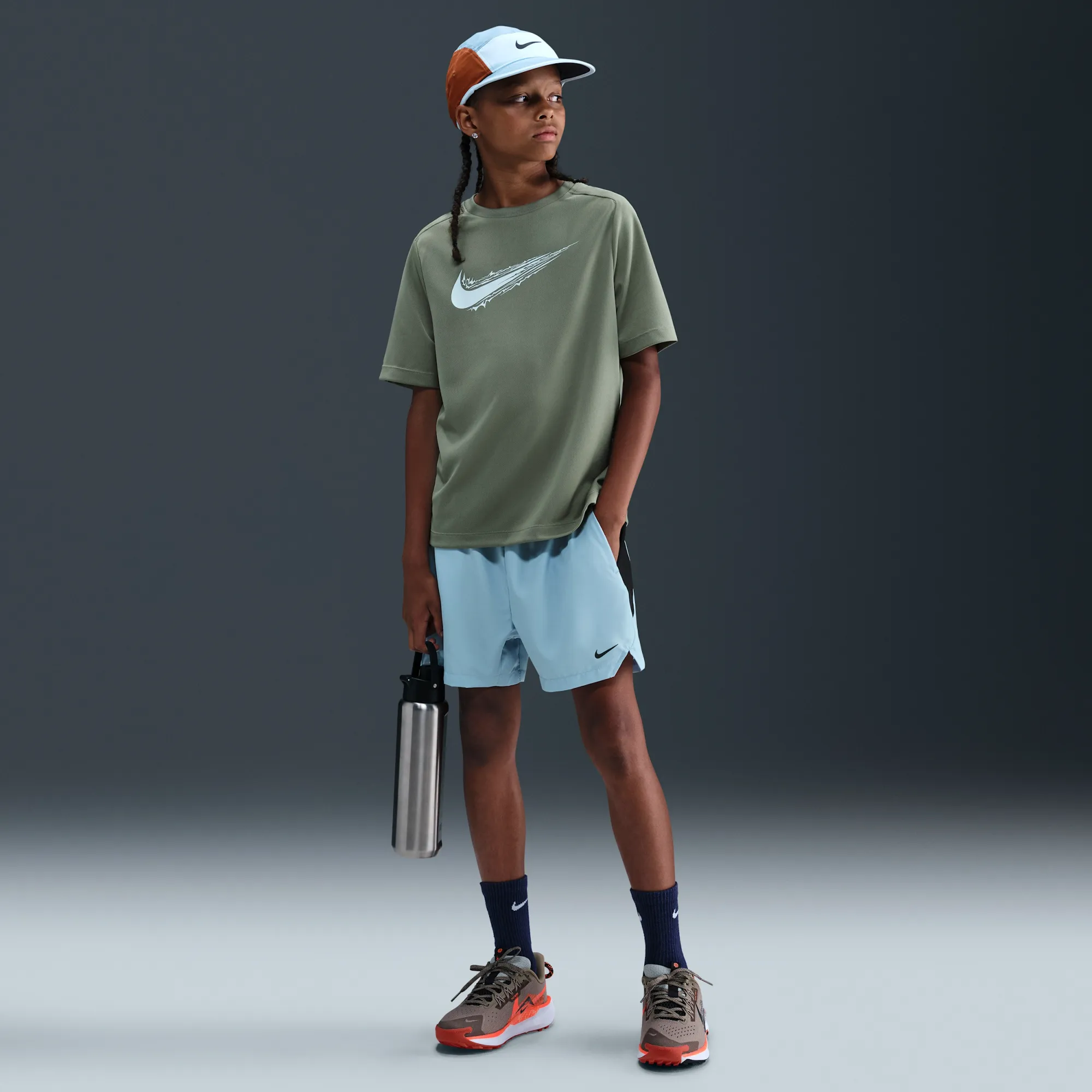 Nike Multi Tech Older Kids' Dri-FIT Woven Shorts - Blue - Polyester