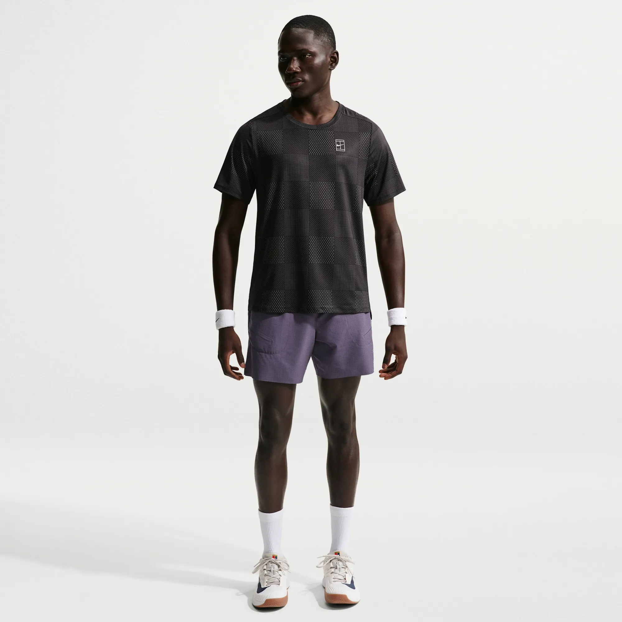 NikeCourt Advantage Men's Dri-FIT 15cm (approx.) Tennis Shorts - Purple - Polyester/Elastane