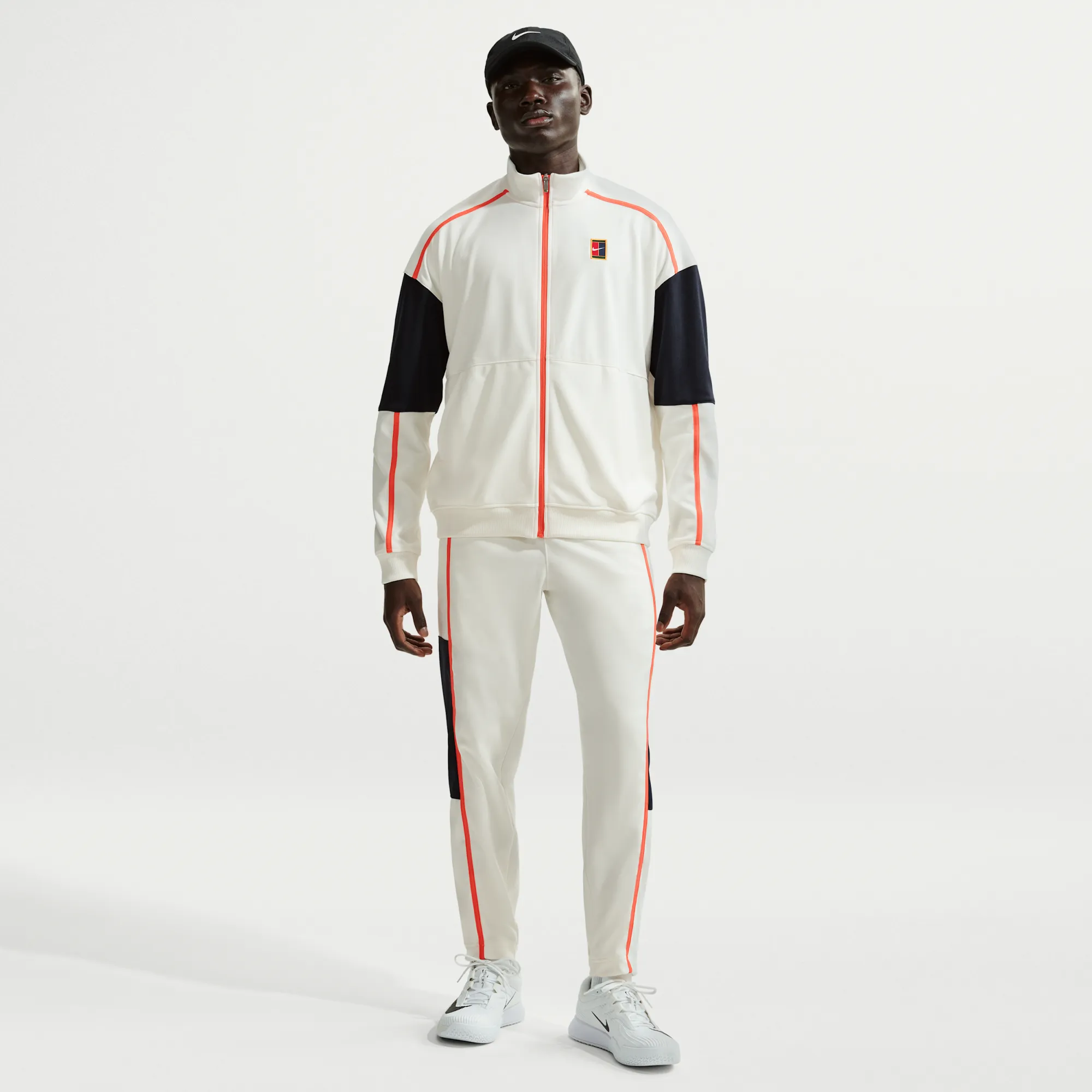 NikeCourt Heritage Men's Tennis Trousers - White - Polyester