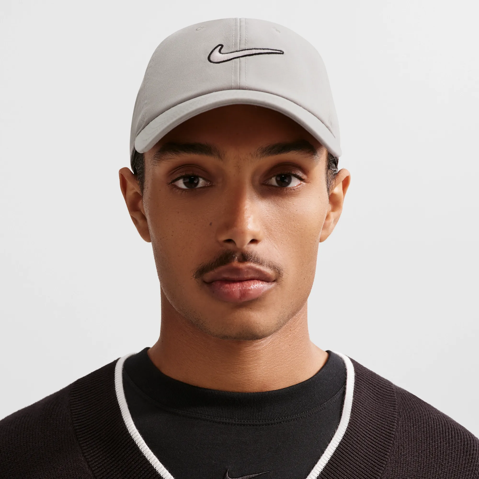 Nike Club Unstructured Swoosh Cap - Grey - Polyester