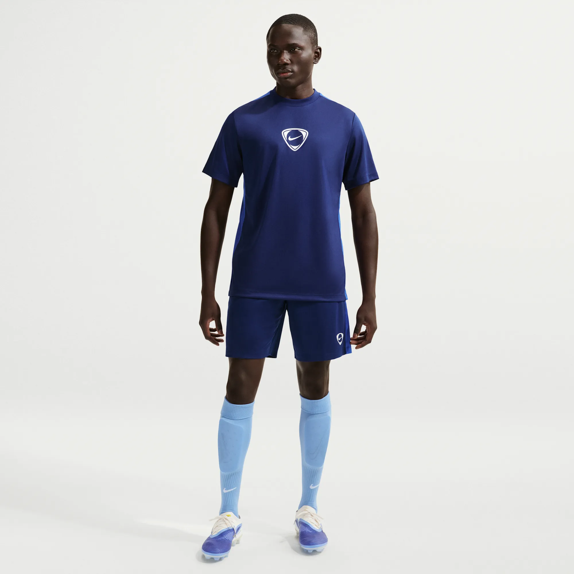 Nike Academy+ Men's Dri-FIT Football Shorts - Blue - Polyester