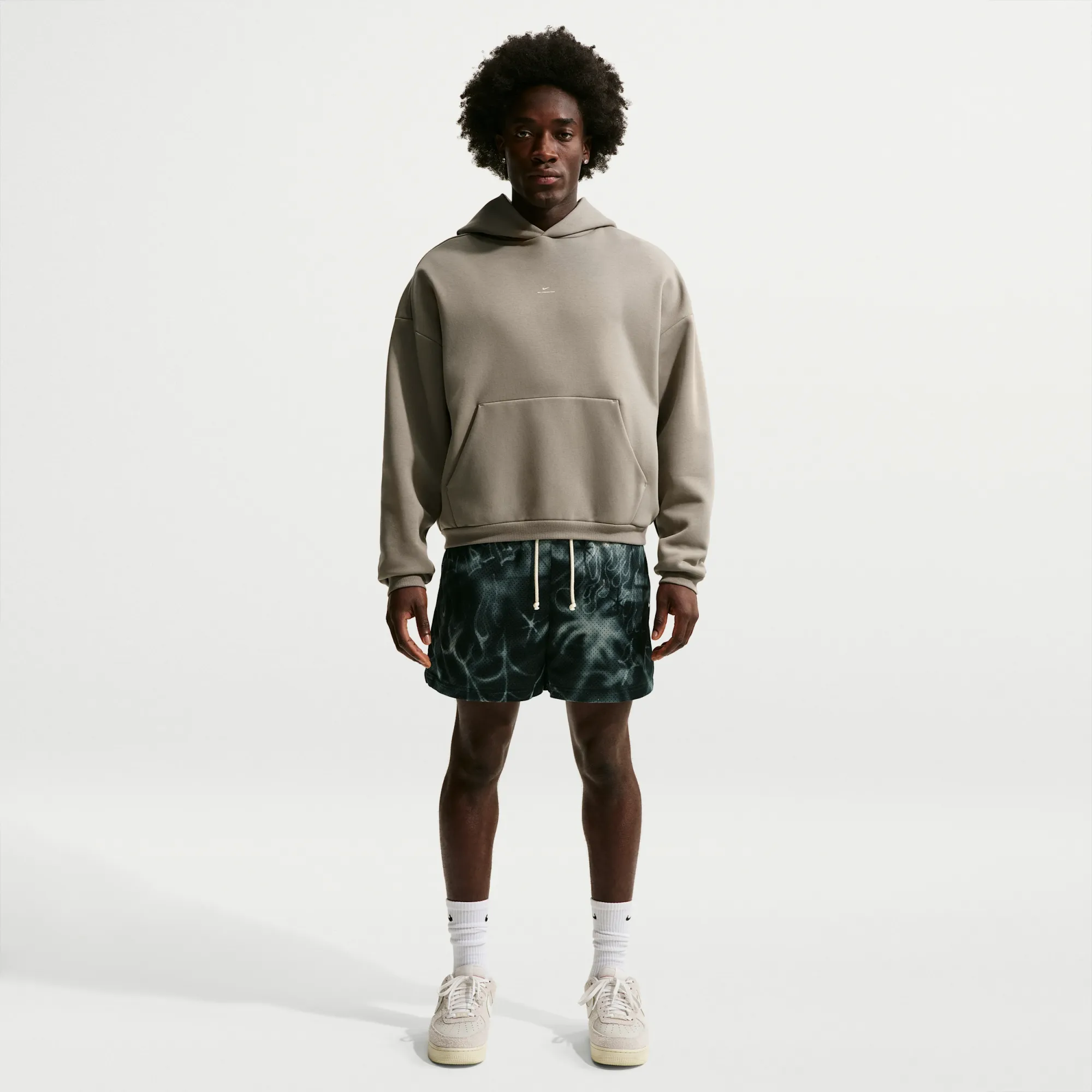 Nike Standard Issue Men's 12.7cm (approx.) Practice Mesh Basketball Shorts - Black - Polyester