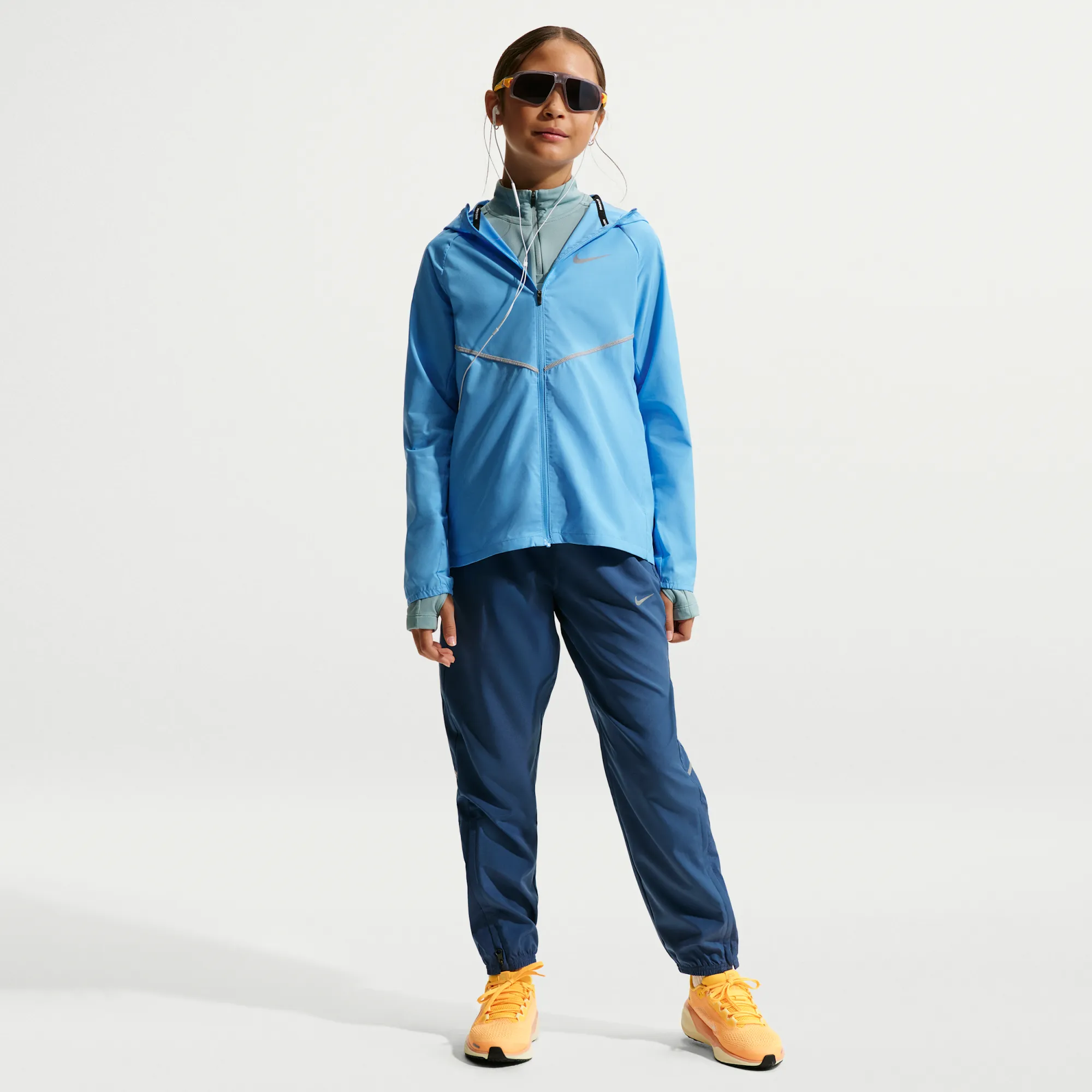 Nike Miler Older Kids' Dri-FIT Woven Trousers - Blue - Polyester