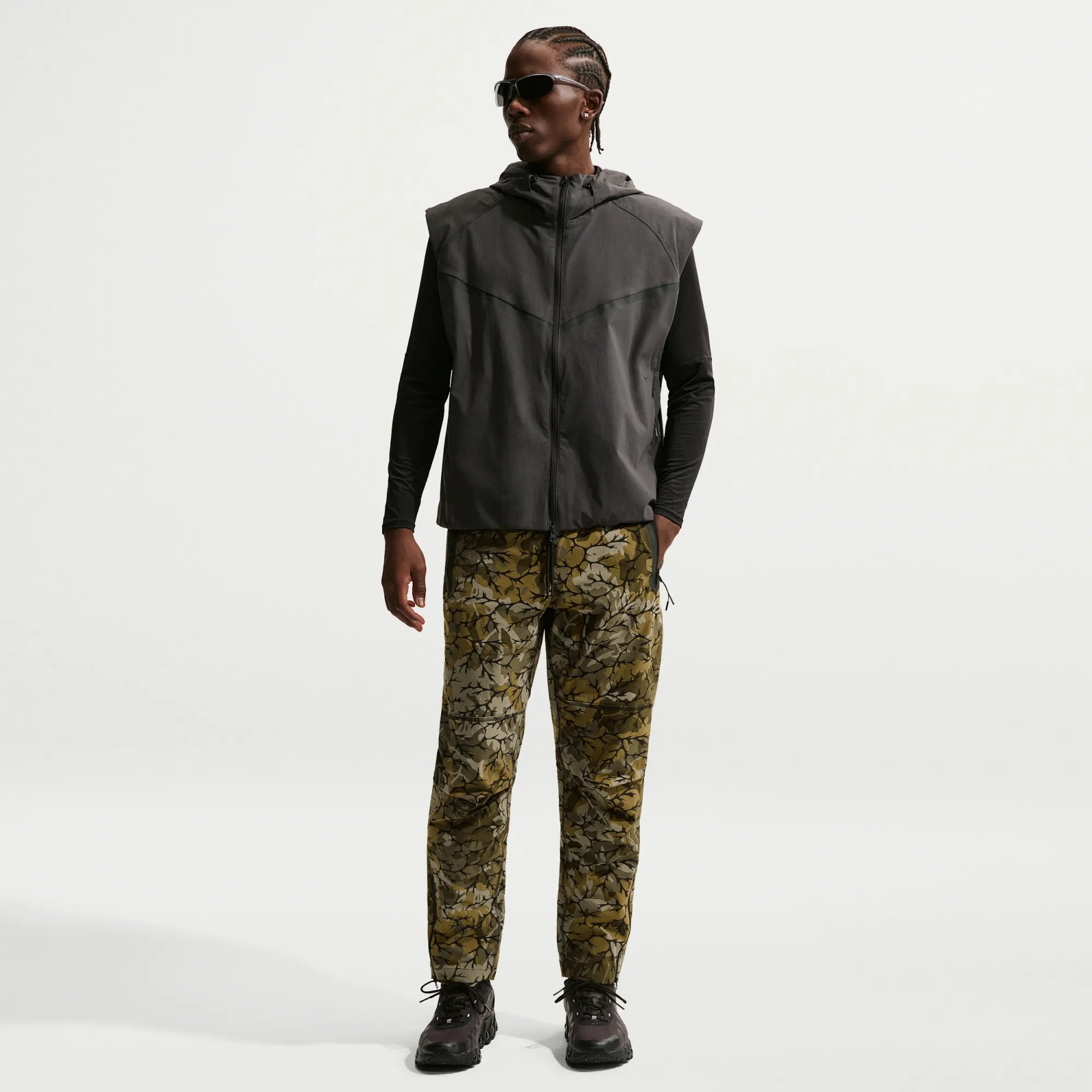 Nike Tech Men's Dri-FIT Woven Open-Hem Trousers - Brown