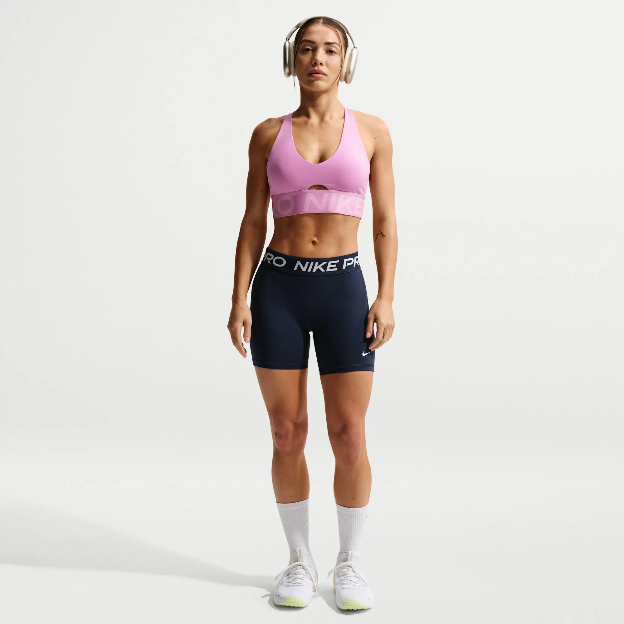 Nike Pro 365 Women's 12.5cm (Approx.) Mid-Rise Shorts - Blue - Polyester/Elastane