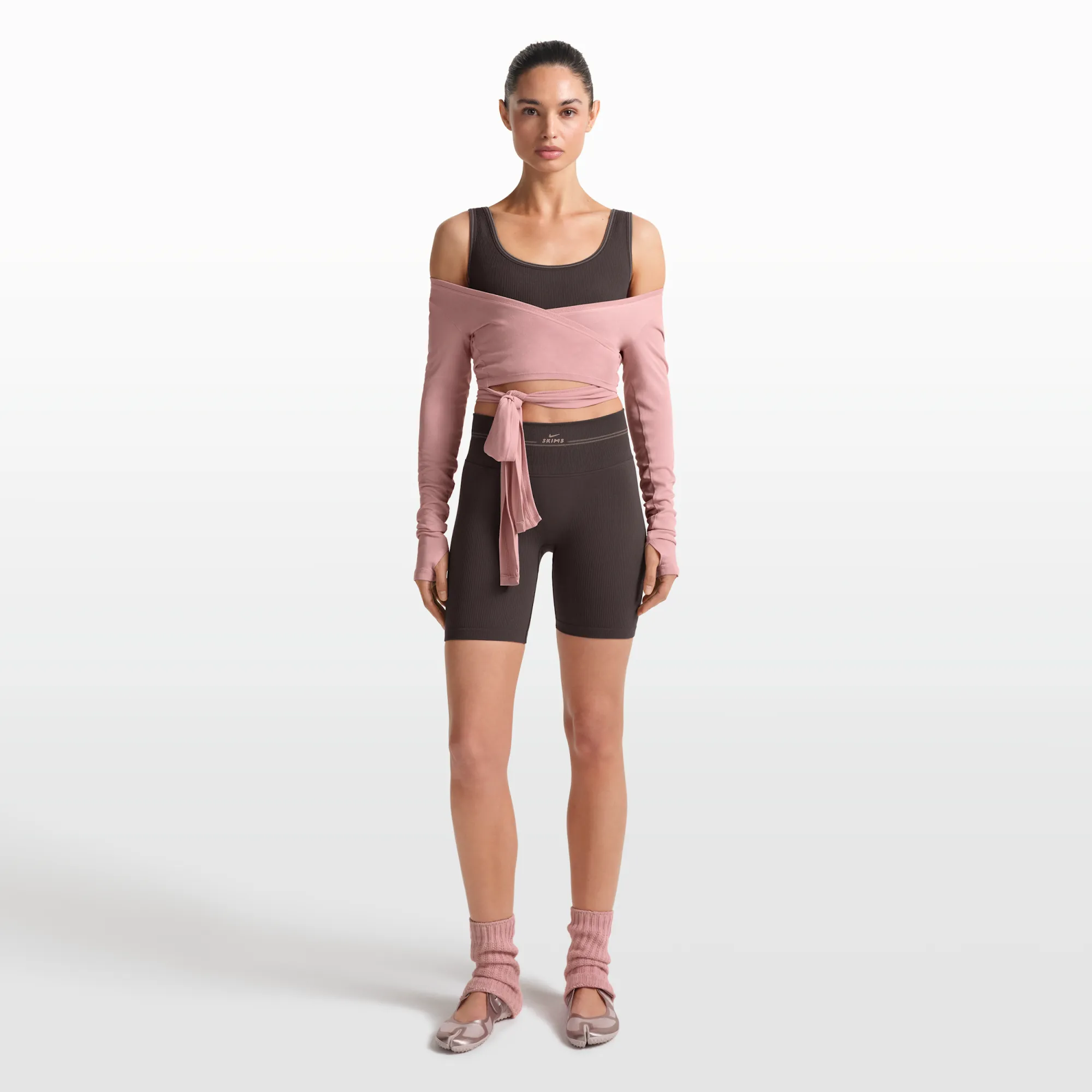 NikeSKIMS Ribbed Seamless Women's 12.5cm (approx.) Shorts - Brown - Nylon/Elastane