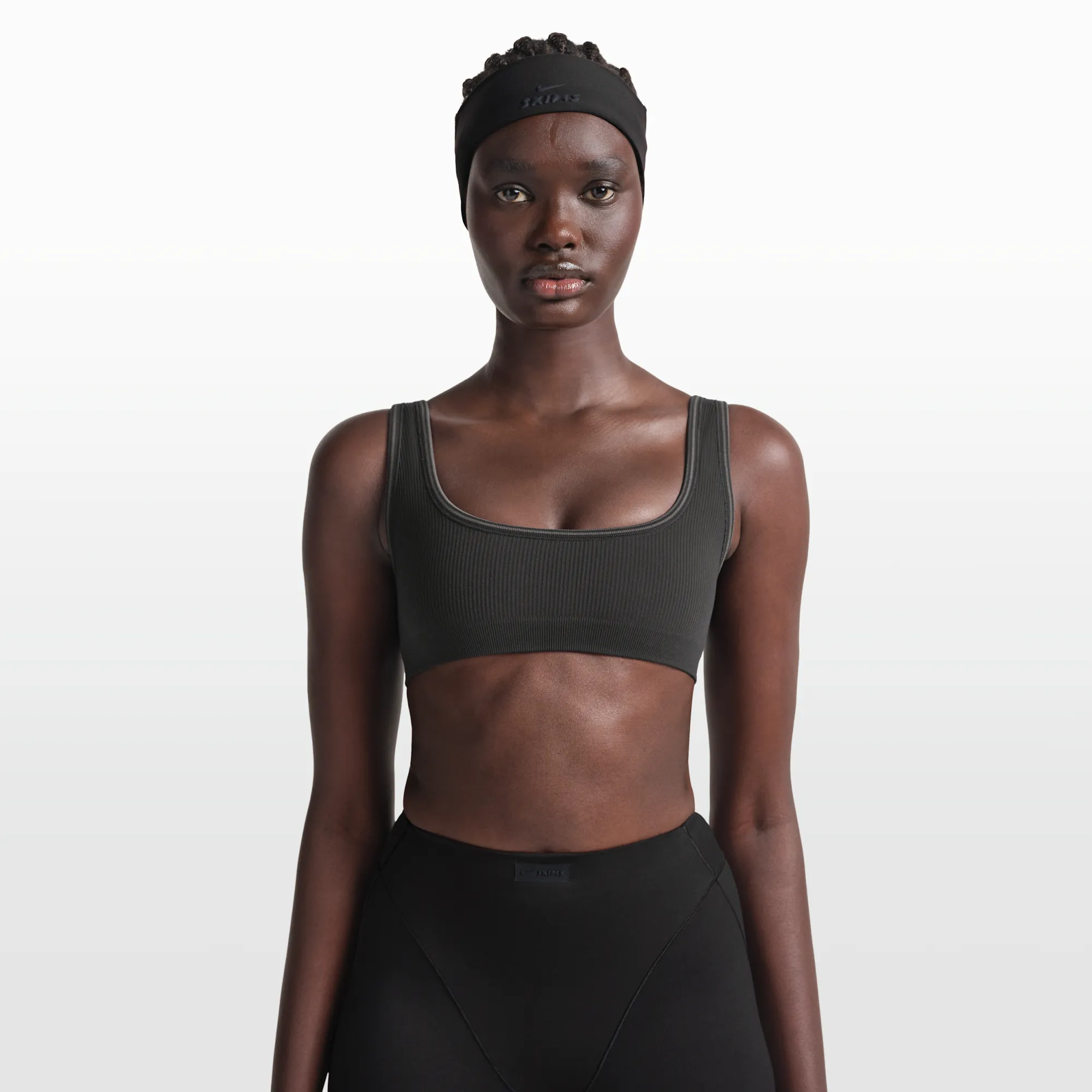 NikeSKIMS Ribbed Seamless Women's Micro-Scoop Bra - Black - Nylon/Elastane