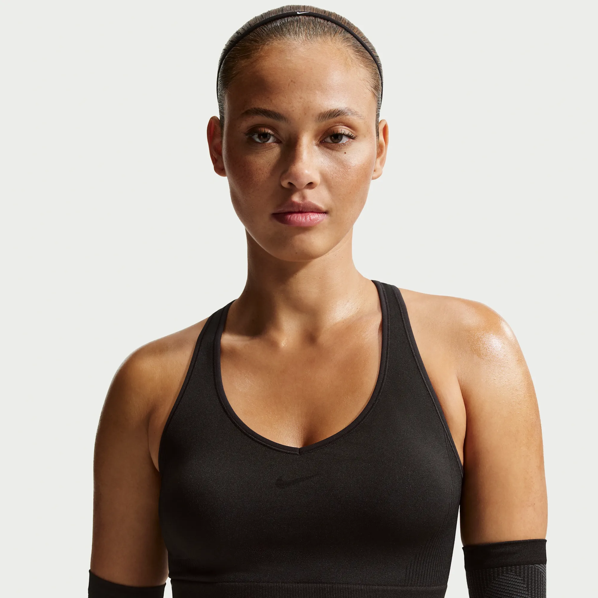 Nike Pro Seamless Women's Dri-FIT Cropped Tank Top - Black - Polyester/Nylon/Elastane