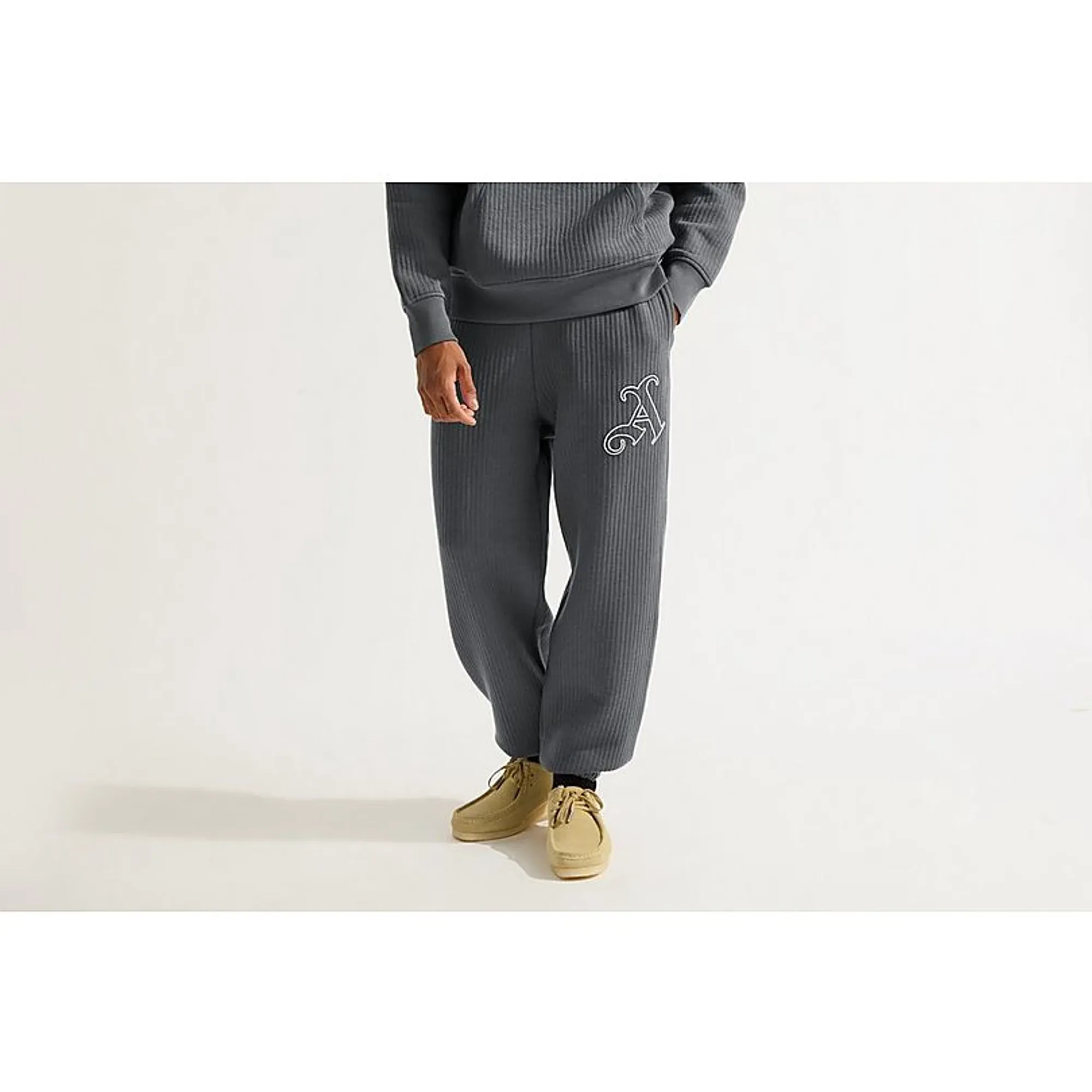 Arsenal Classics Lineout Joggers, Grey